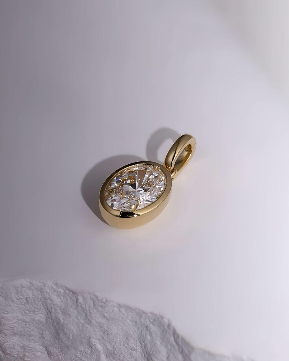 Olea Shine – Bezel Lab Diamond Necklace Pendant