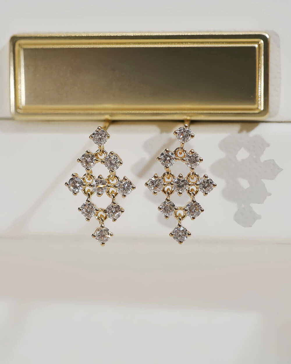 Astra Dot – Round Diamond Drop Earrings