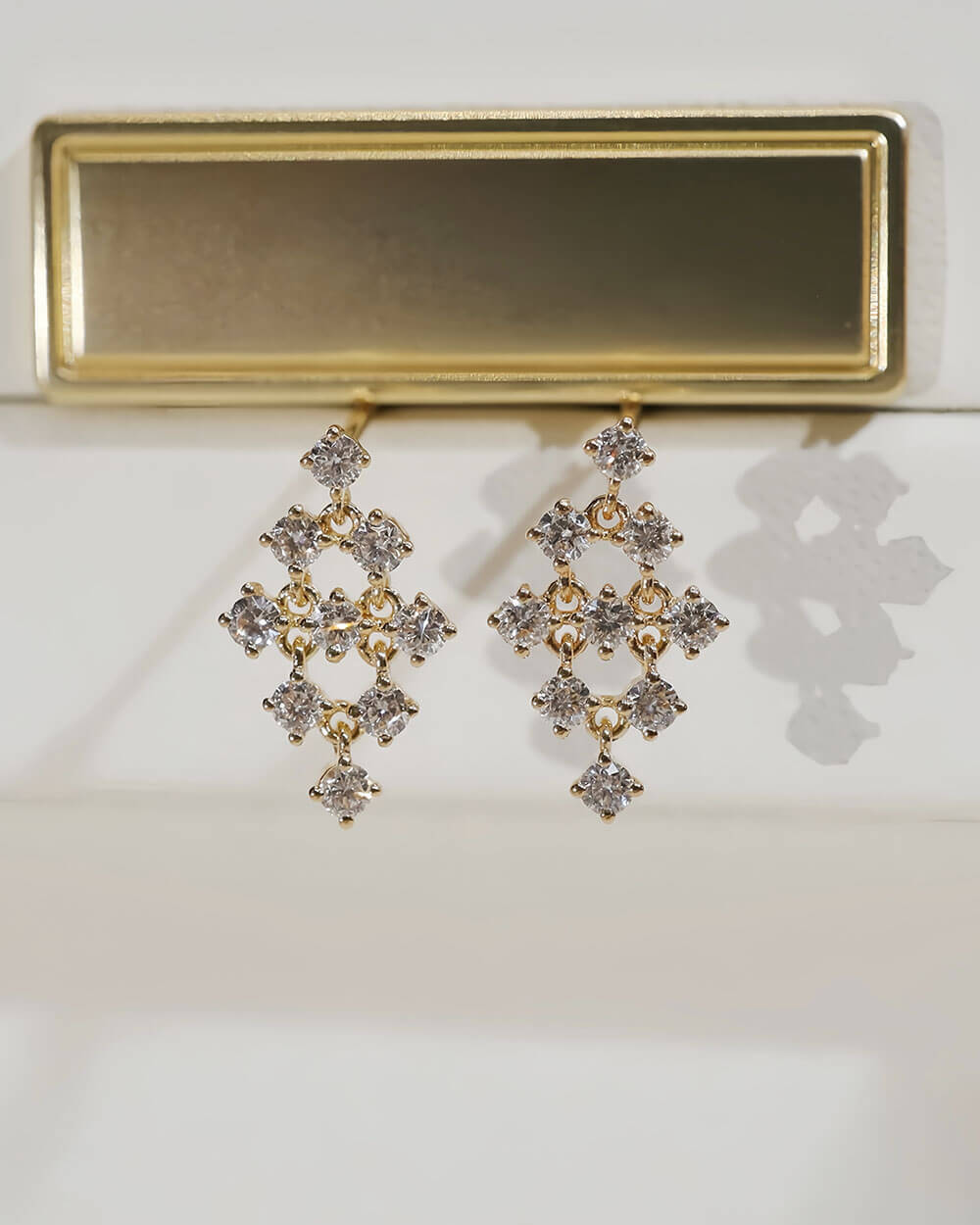 Astra Dot – Round Diamond Drop Earrings