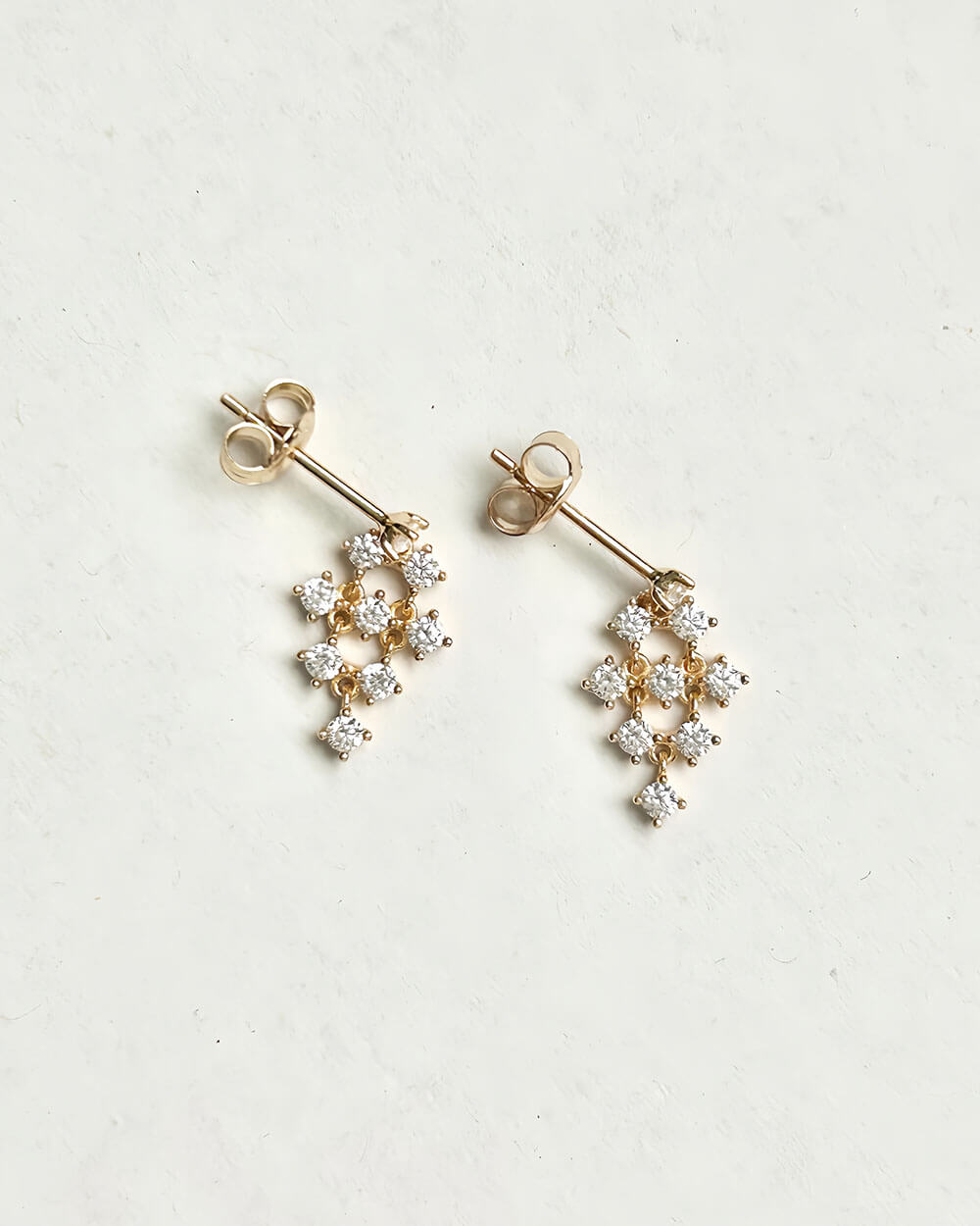 Astra Dot – Round Diamond Drop Earrings