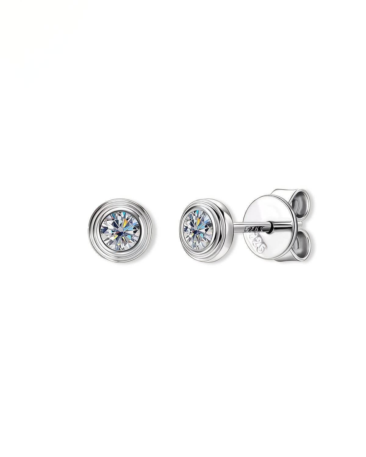 Orbit Glow – Small Diamond Stud Earrings