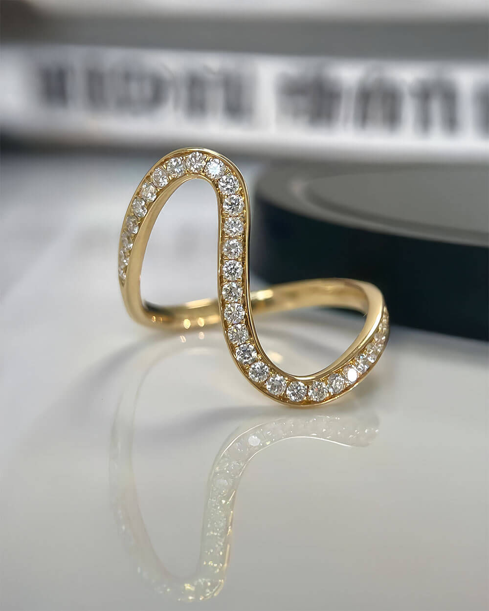 Serra Flow – Diamond Fine Waves Ring