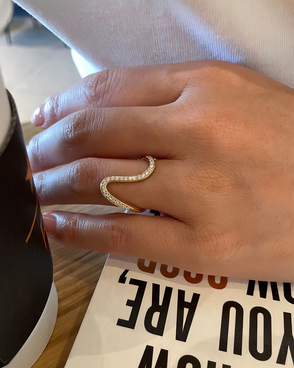 Serra Flow – Diamond Fine Waves Ring