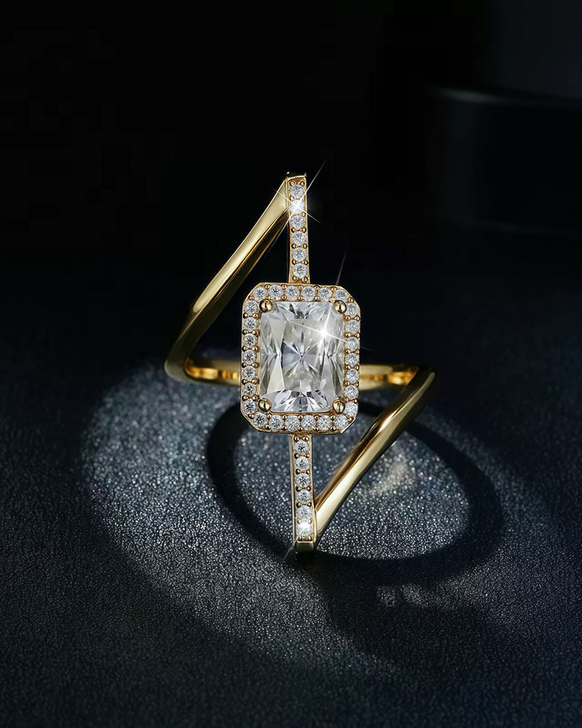 Nova Line-Radiant Cut Split Band Design