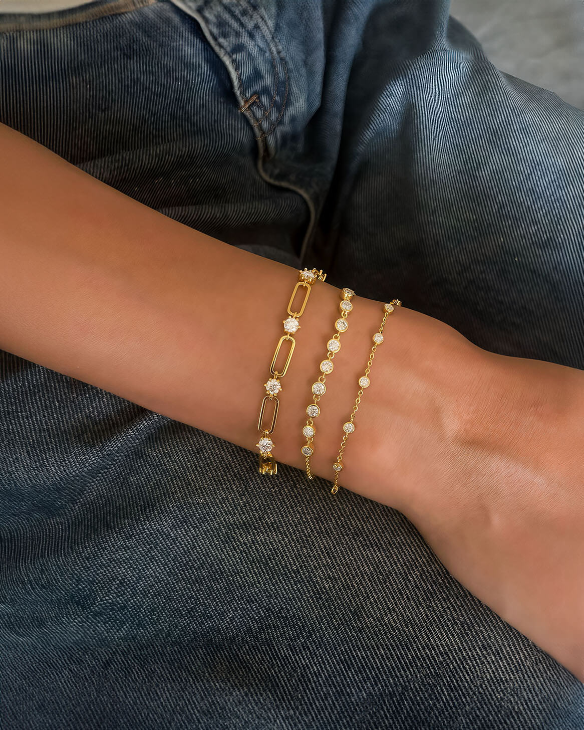 Dainty Diamond Gold Bracelet with Moissanite Accents-Opreshyne