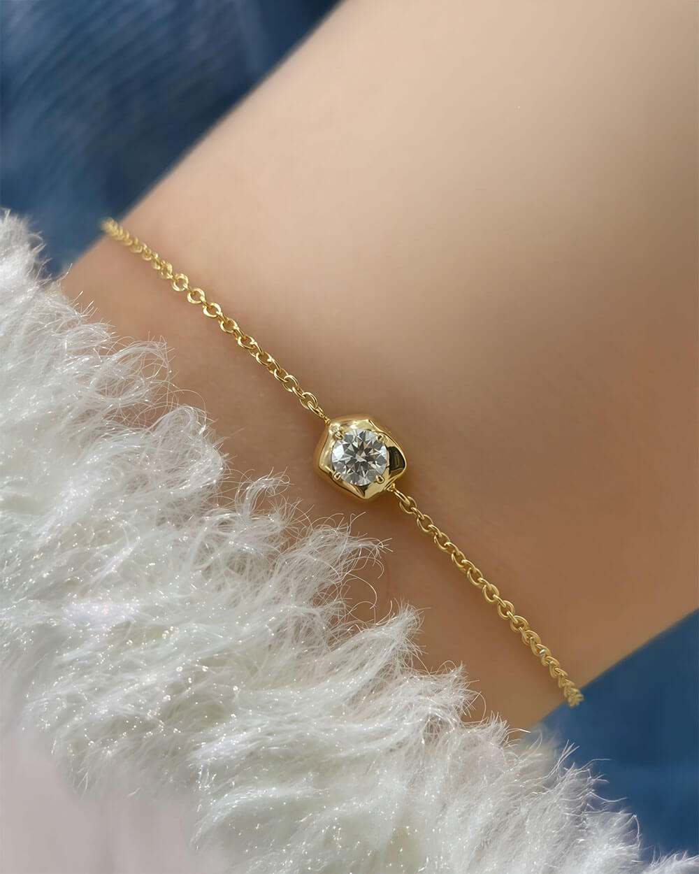 Sol Bean – Petite Bezel Diamond Bracelet