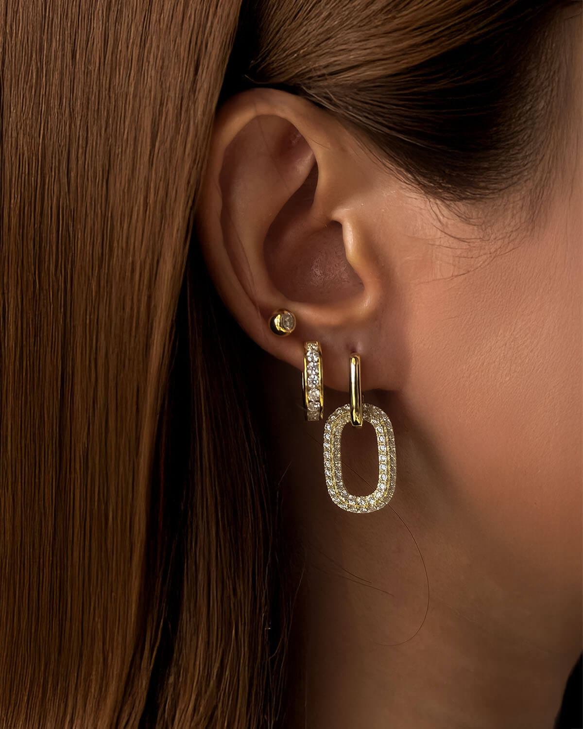 Gold Diamond Hoop Earrings – Classic Radiance for Any Occasion-Opreshyne