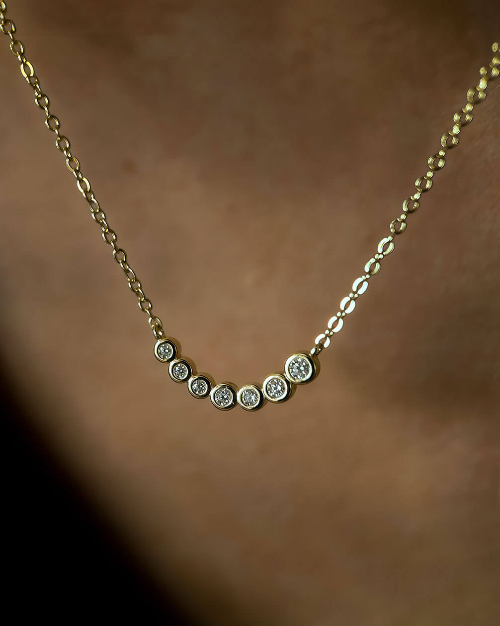 Gold Necklace 14K with Gradient Moissanite Design-Opreshyne