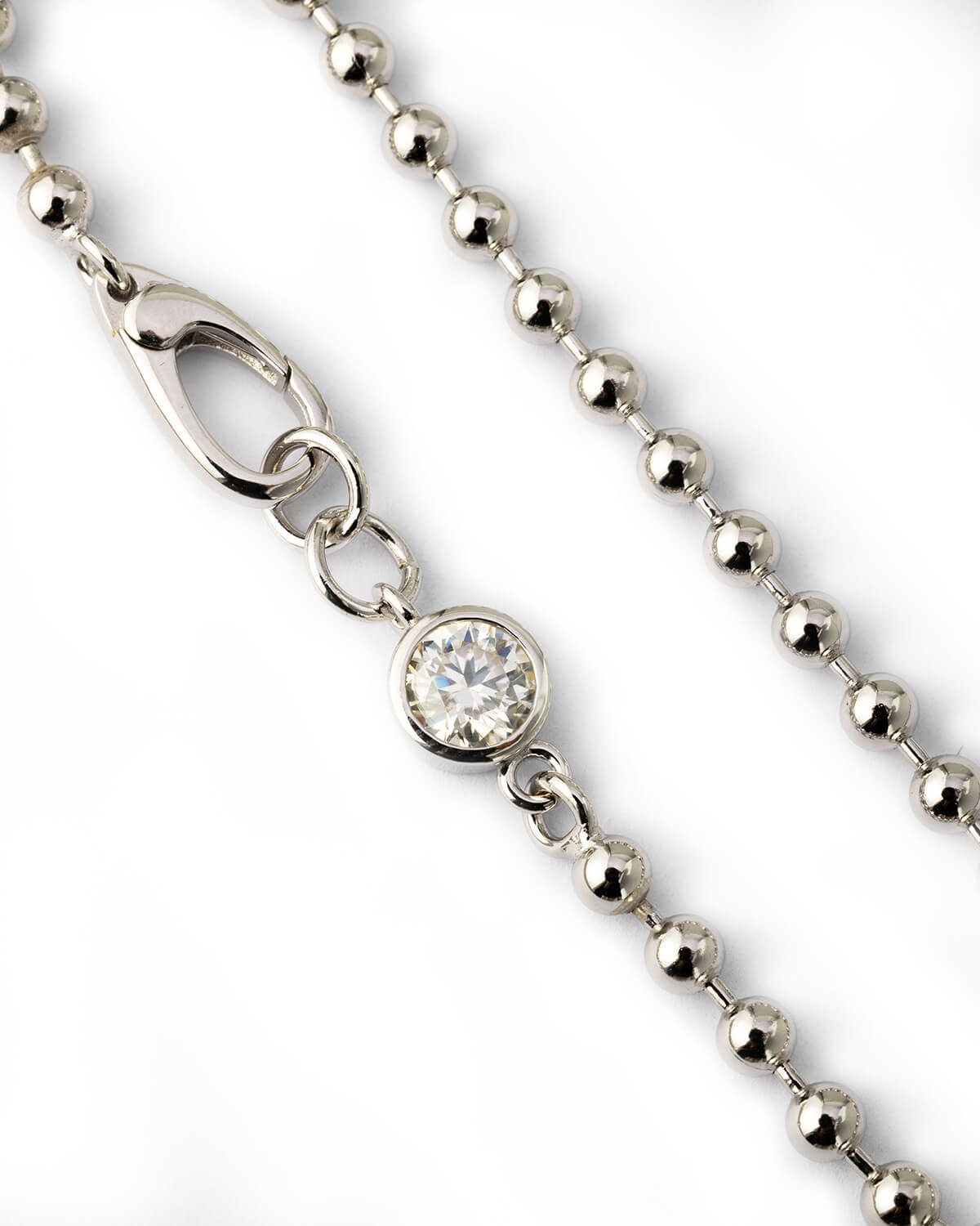 Solenne Bezel Diamond Bead Bracelet