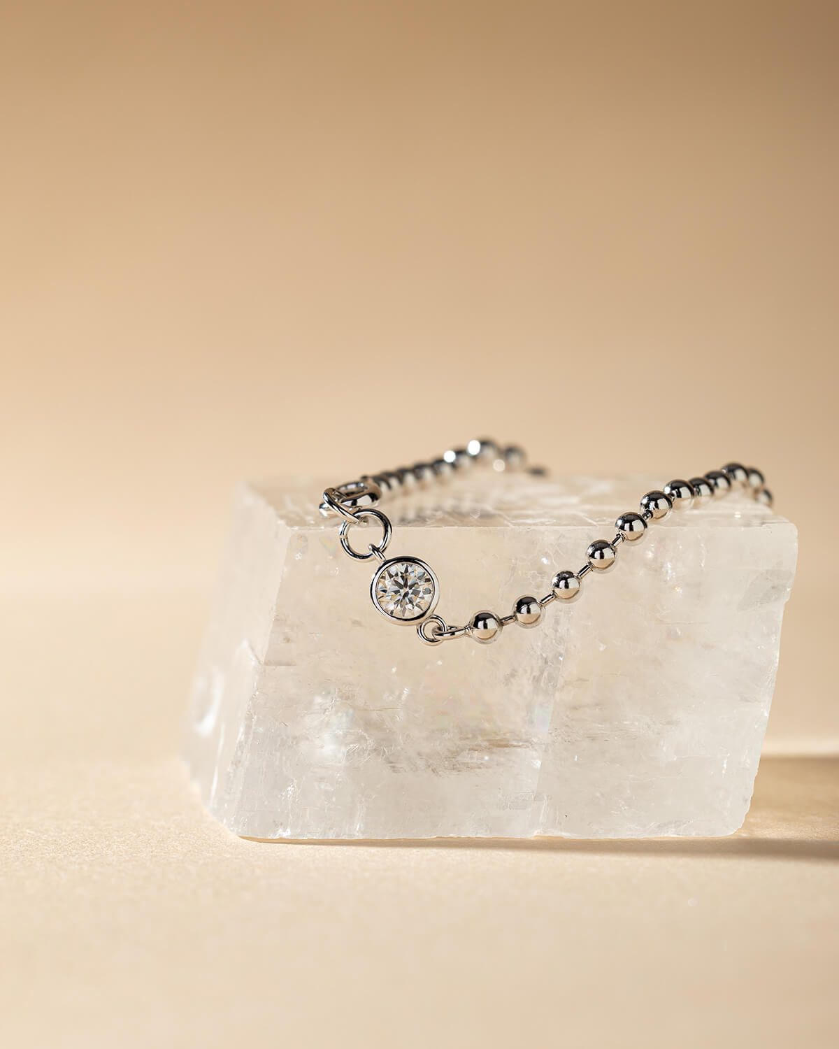 Solenne Bezel Diamond Bead Bracelet