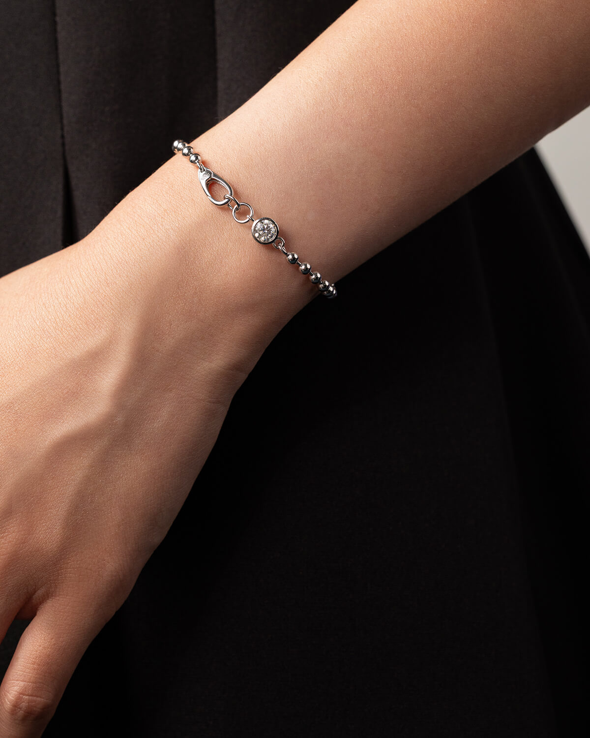 Solenne Bezel Diamond Bead Bracelet
