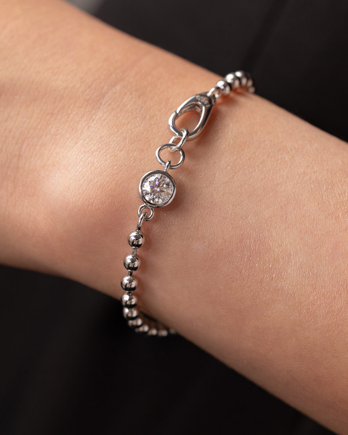 Solenne Bezel Diamond Bead Bracelet