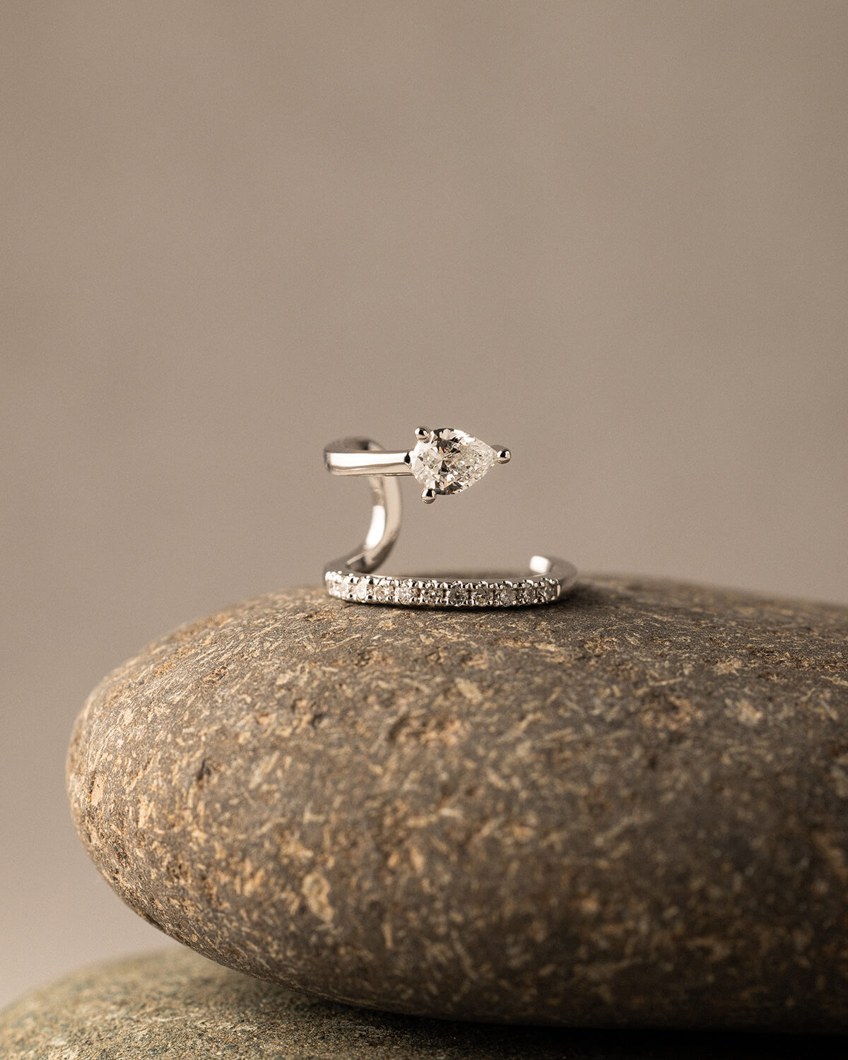 Luna Solo - Pear Ear Cuff