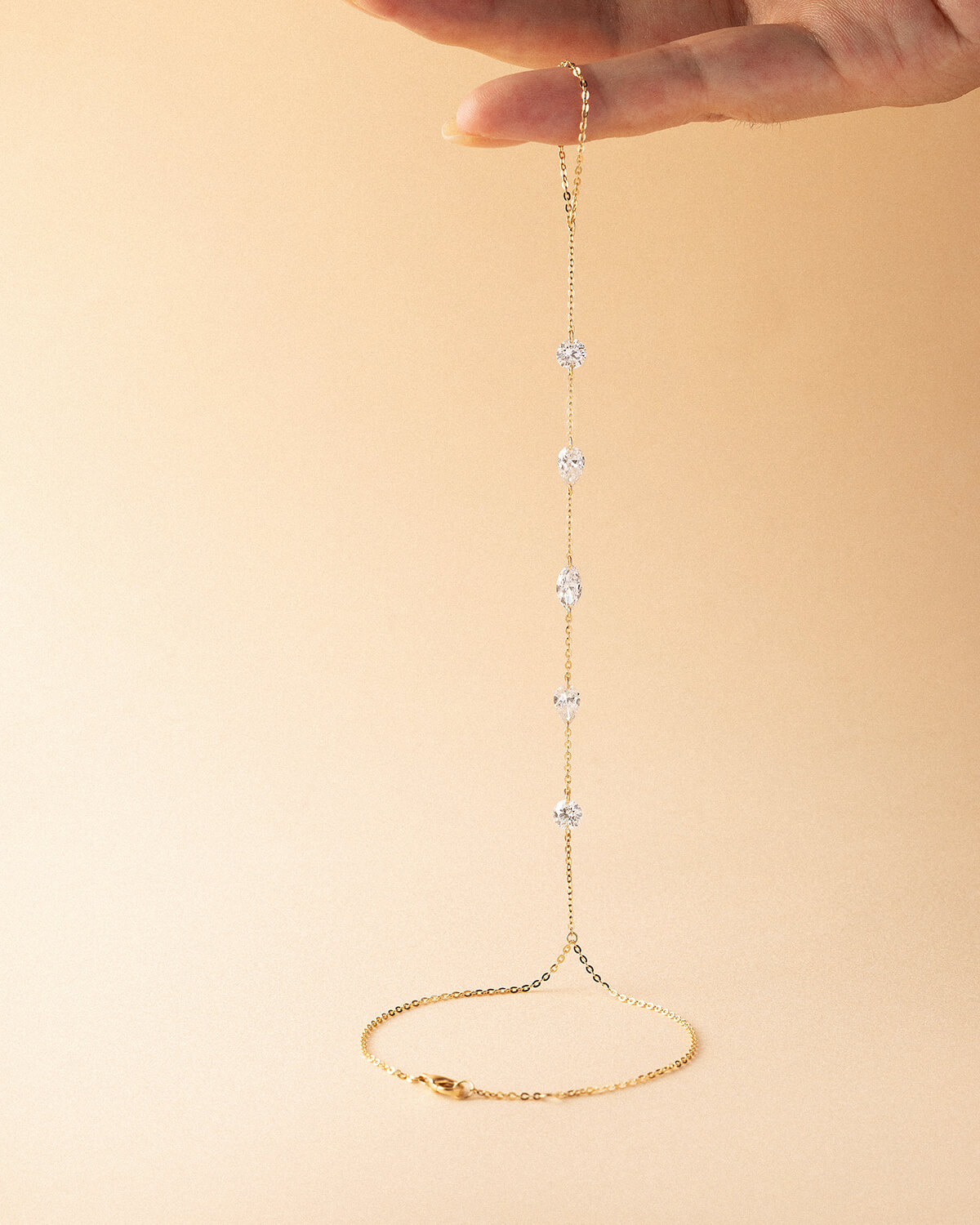 Avelisse Mixed Cut Lab Diamond Hand Chain