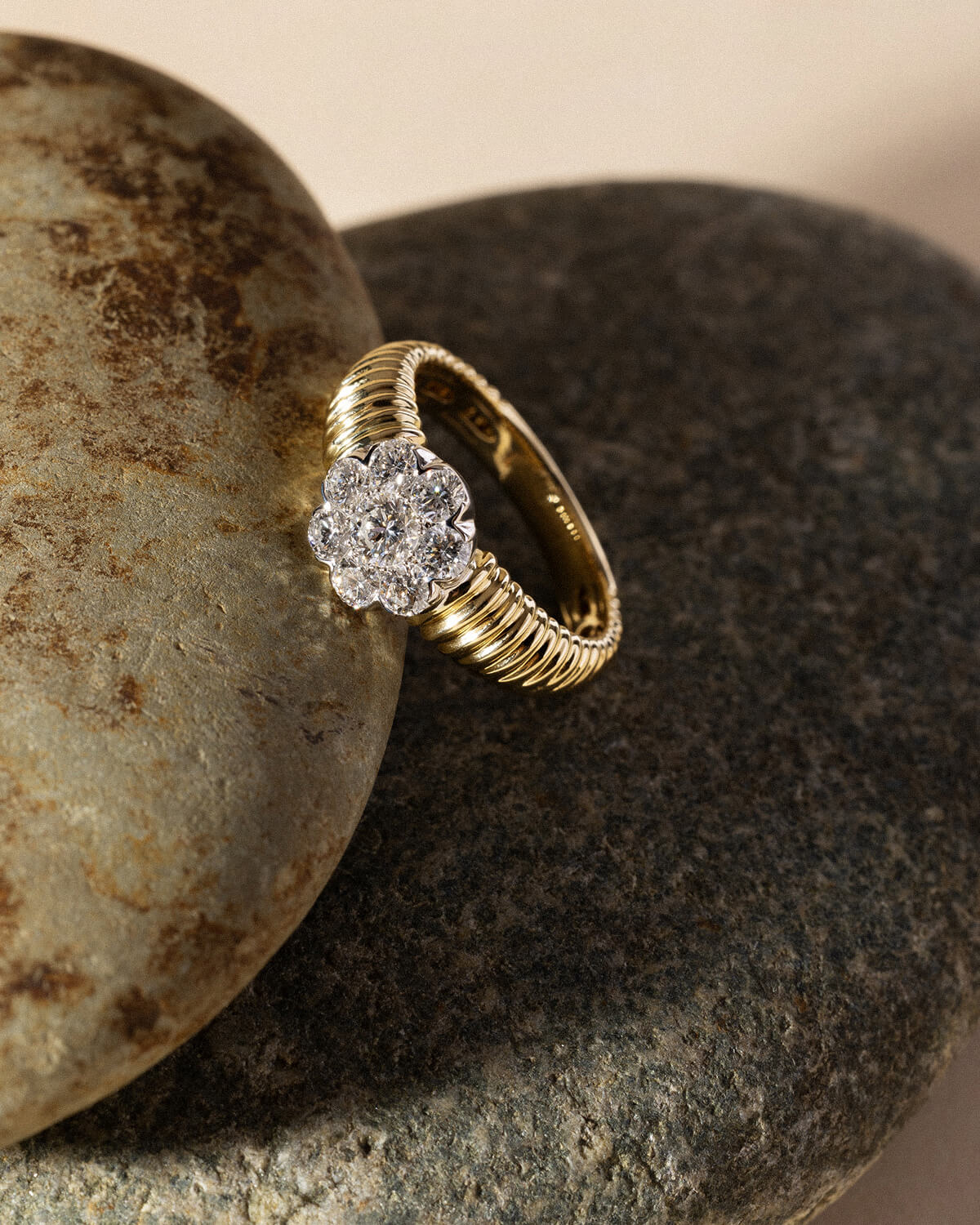 Aveline Bloom Lab Diamond Ribbed Ring