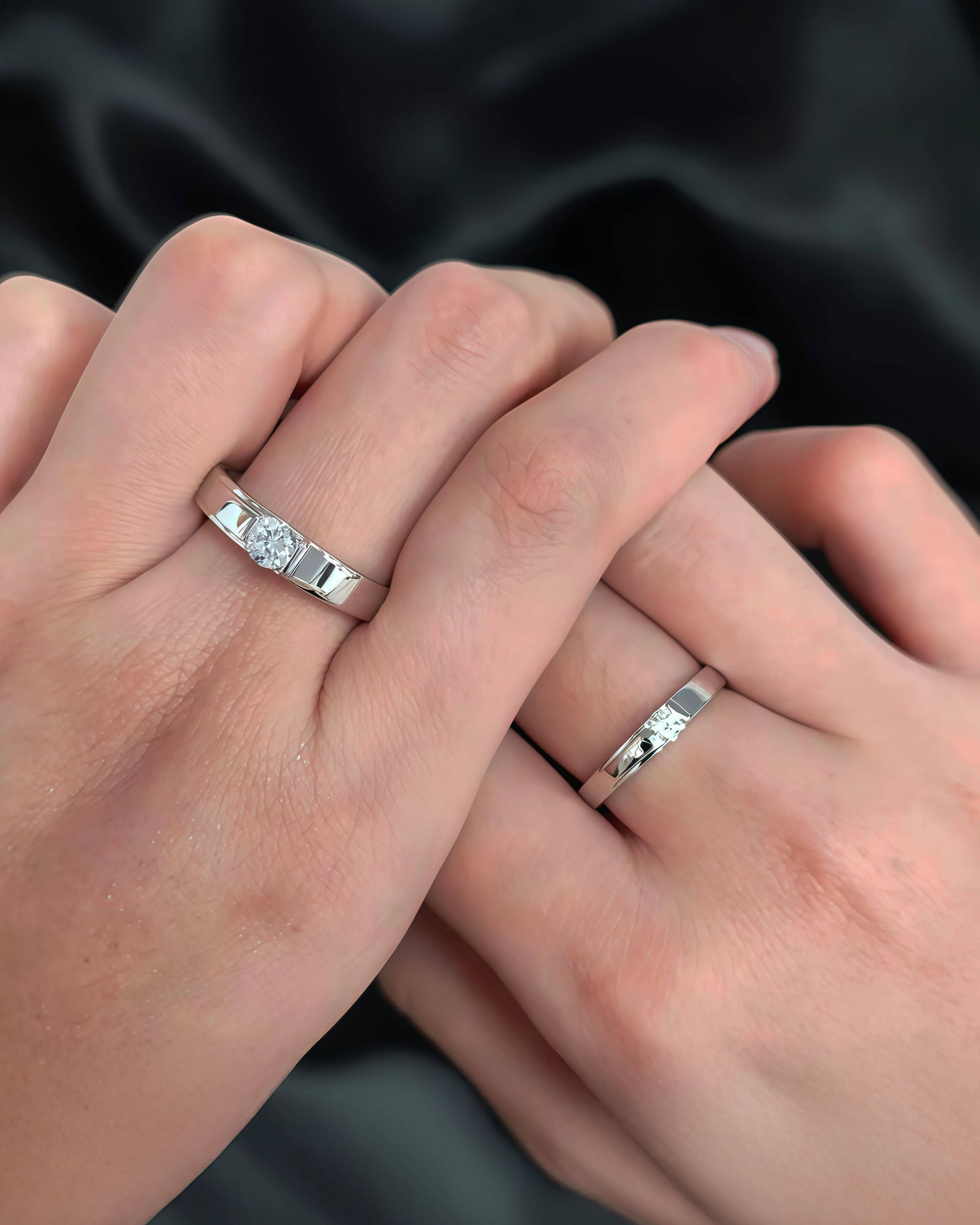 Liora Embrace – Minimalist Solitaire Diamond Ring