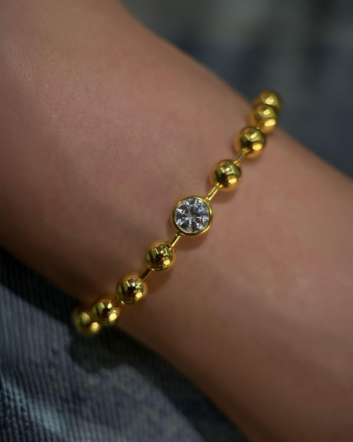Modern Gold Diamond Bracelet with Beaded Design-Opreshyne
