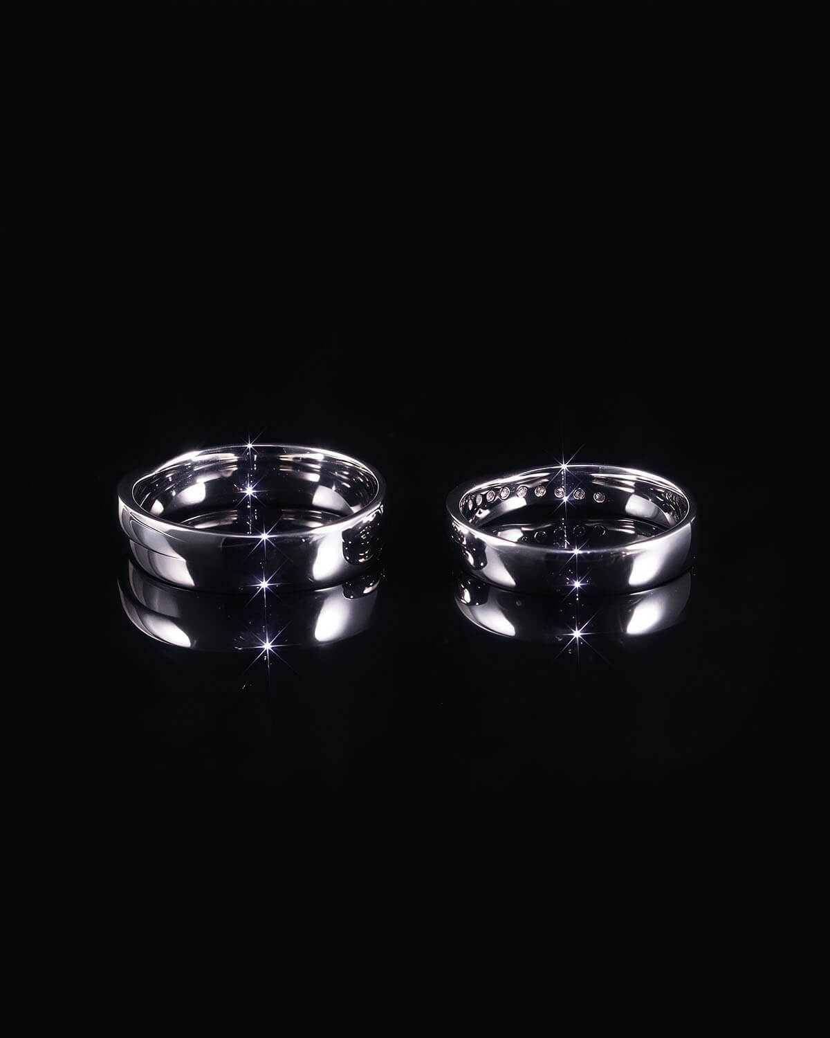 Interlace Glow – Crisscross Couple Rings