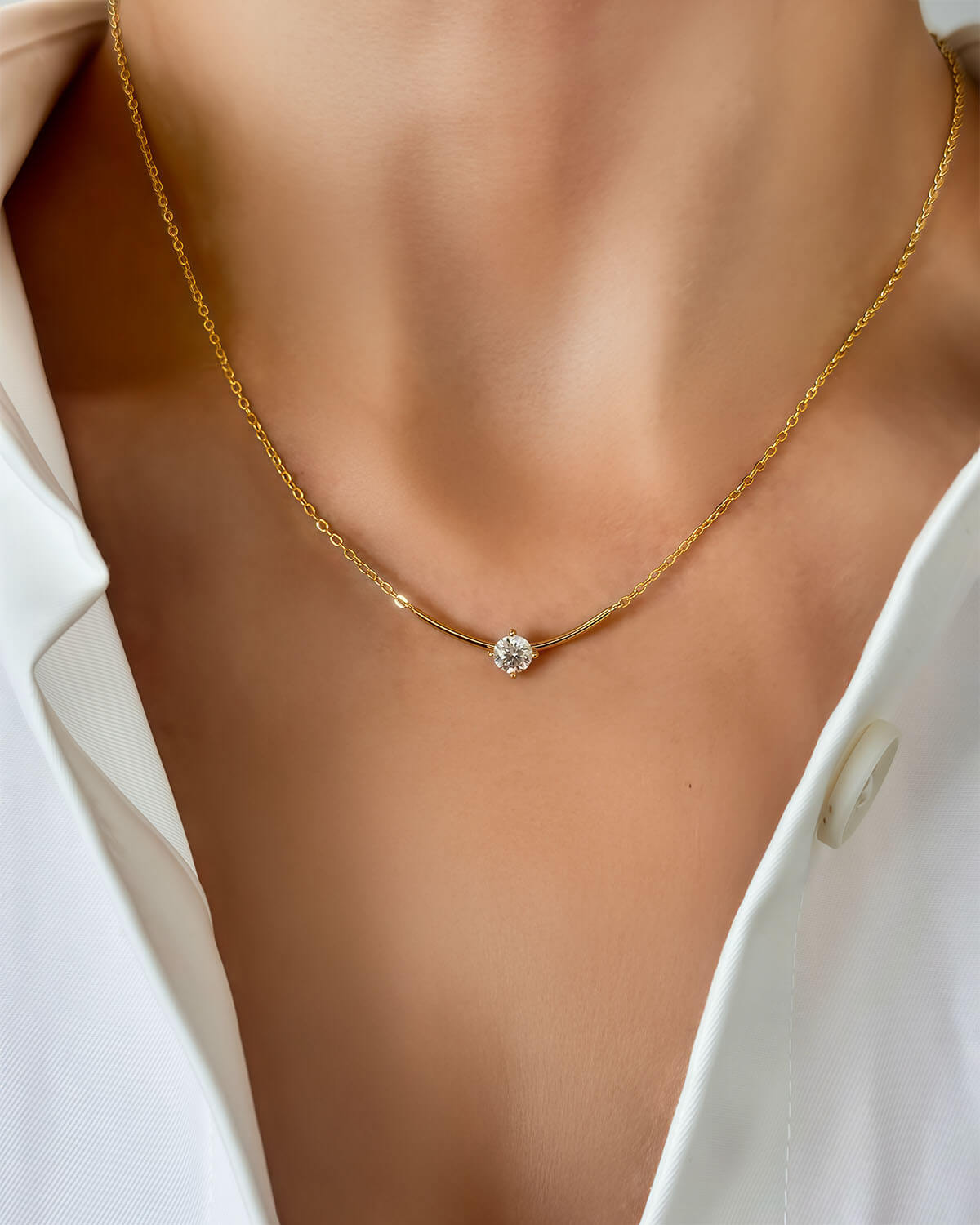 Arc Lume - Curved Pendant Necklace