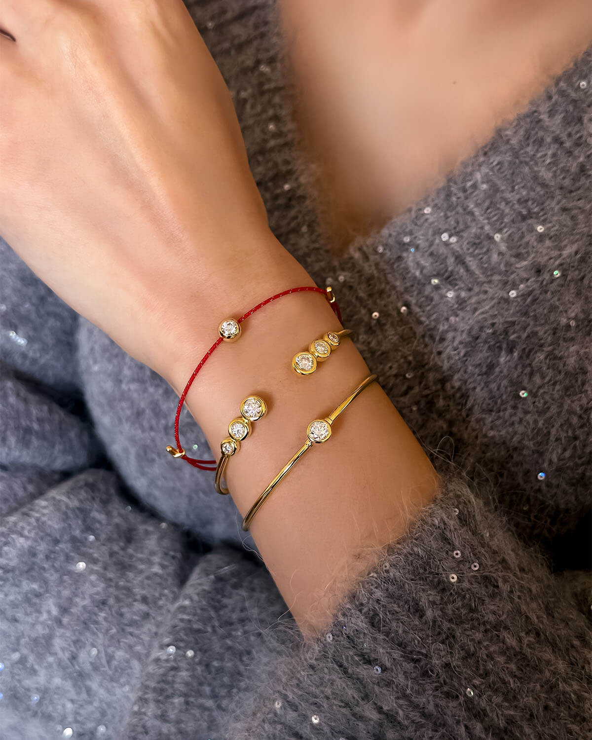Luxe Orbit – Cuff Gold Bracelet-Opreshyne