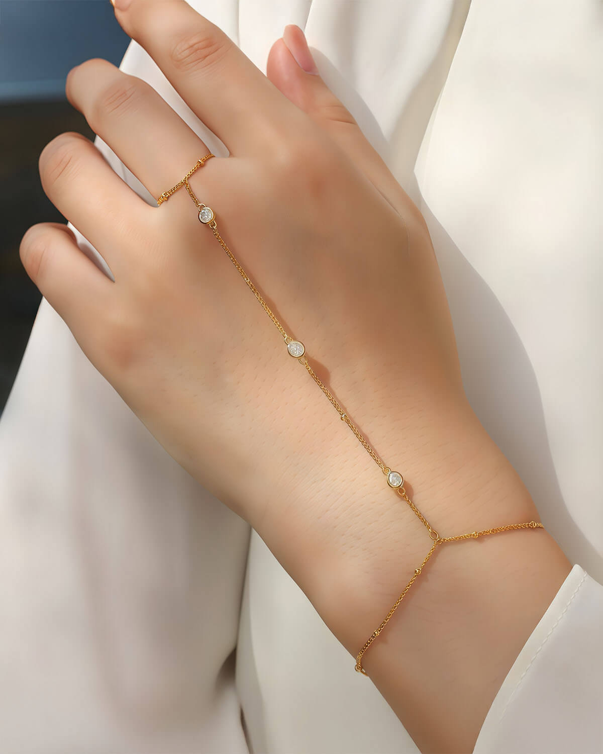 Celestial Link-Hand Chain-Opreshyne