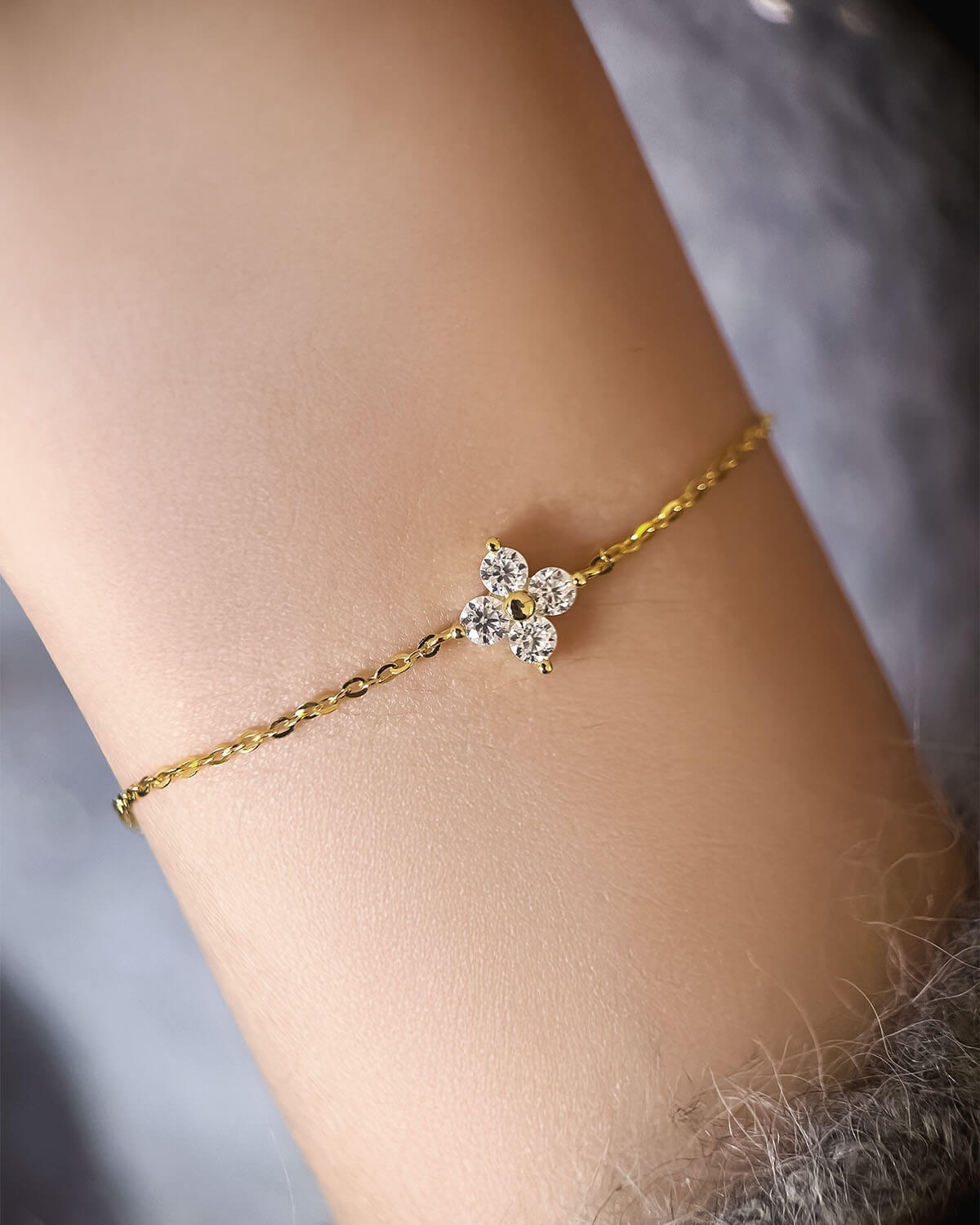 Blossom Light – Four Leaf Clover Bracelets