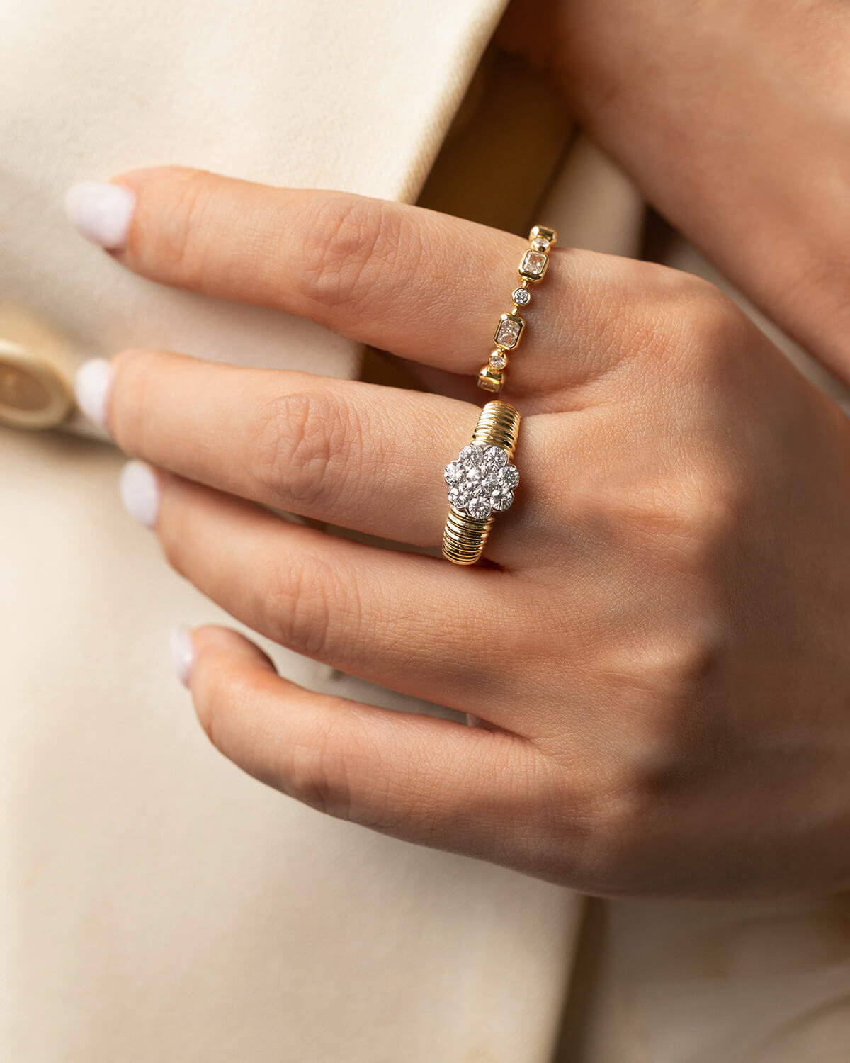 Aveline Bloom Lab Diamond Ribbed Ring