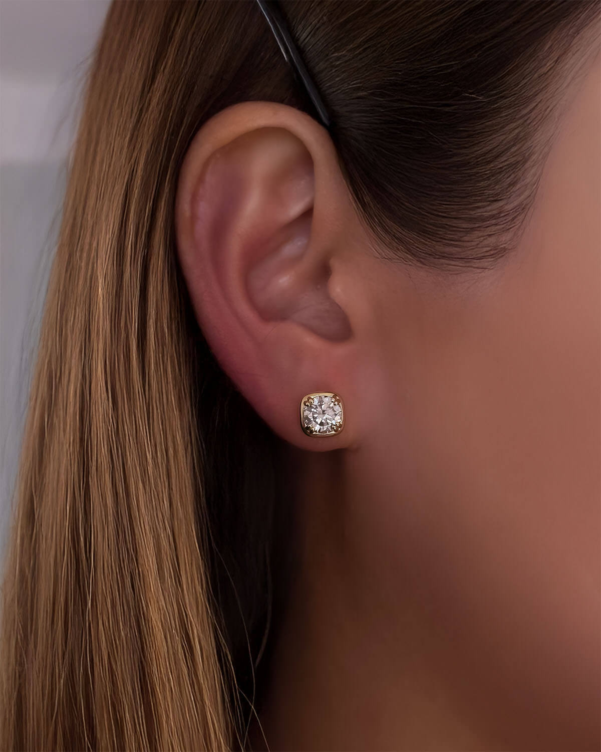 Solo Cube – Square Moissanite Stud Earrings-Opreshyne