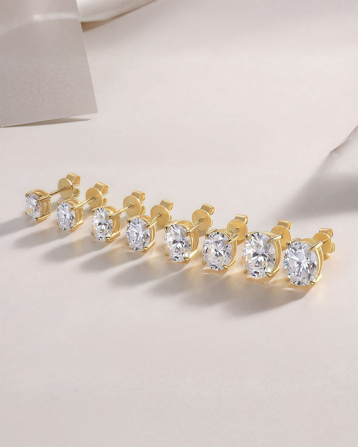 Solo Ignite - Oval Solitaire Studs-Opreshyne