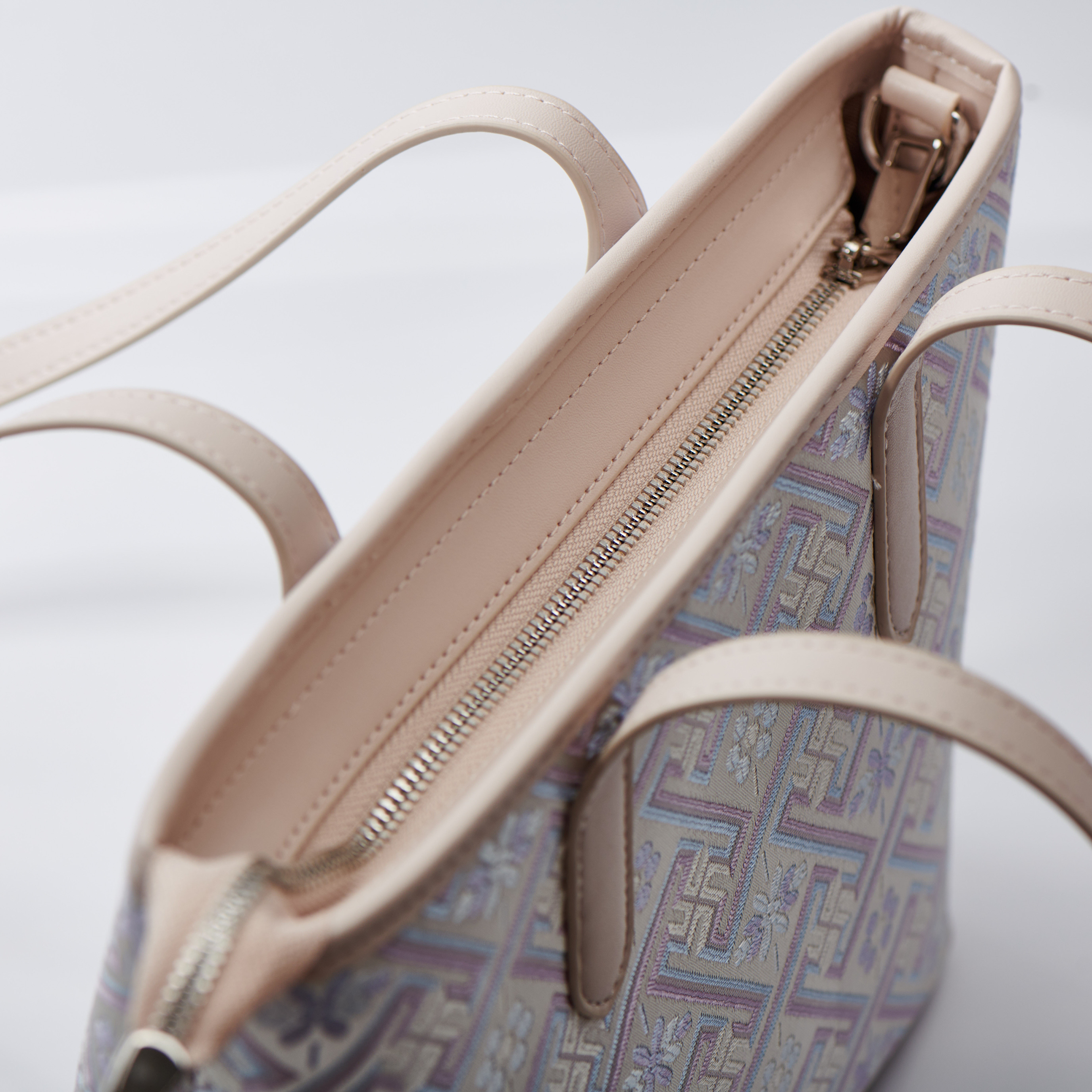 Medium Size Traditional Embroidery Classical Handmade Brocade Patter Tote Bag