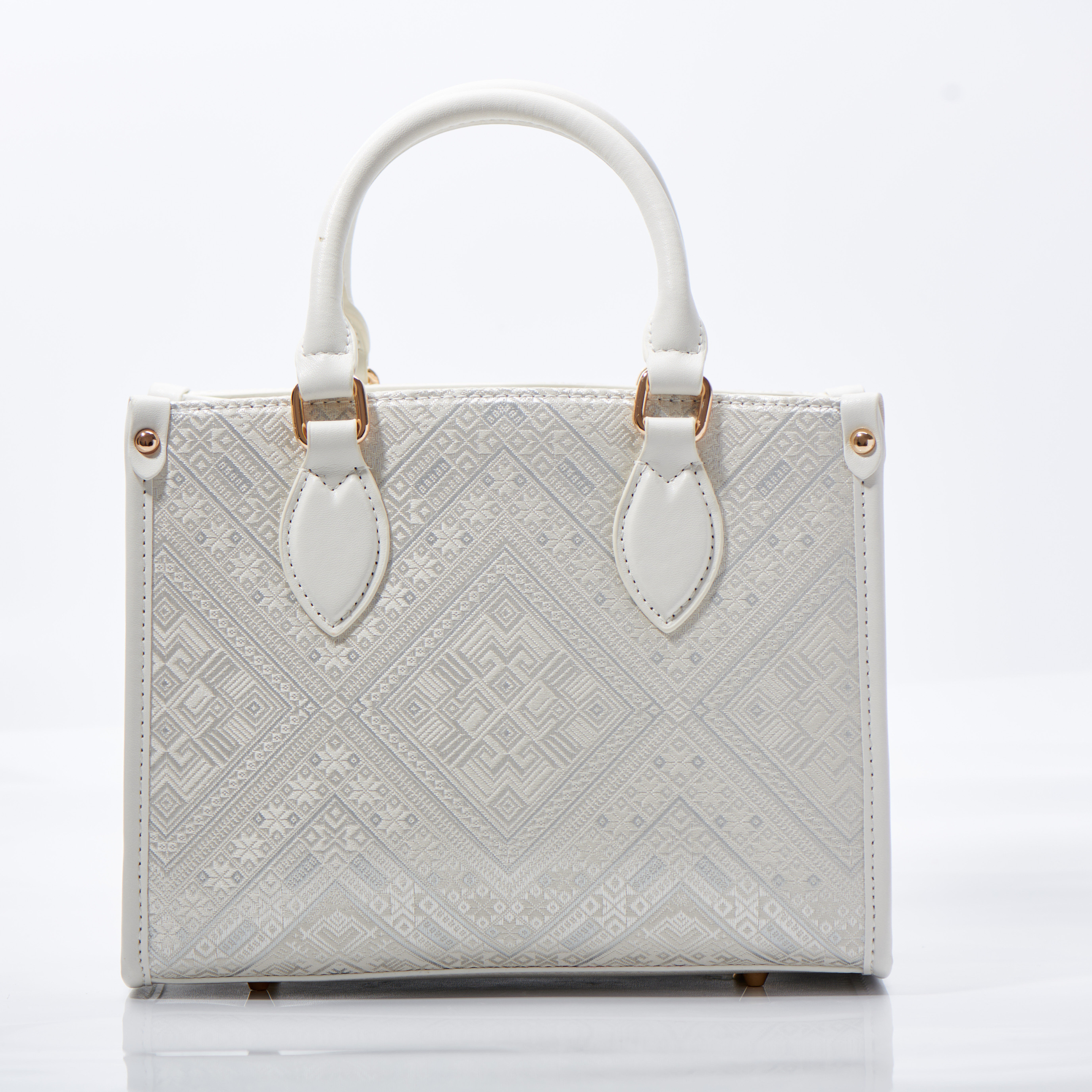 Fashion Medium Size Large Capacity Ancient Embroidery Handwoven Zhuang Pattern Handag