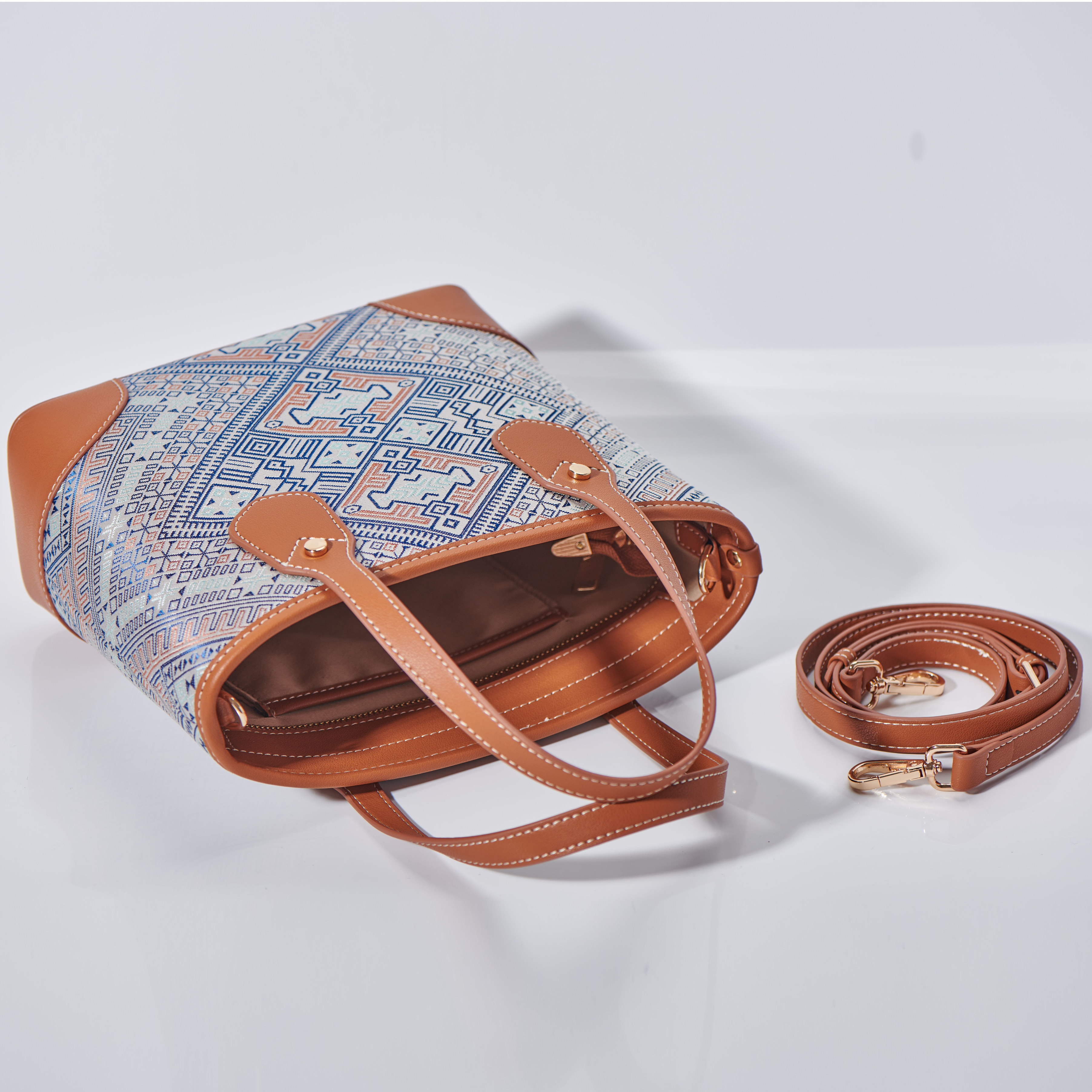 Medium Size Panda Embroidery Handmade Brocade Pattern Fanshion Handbag