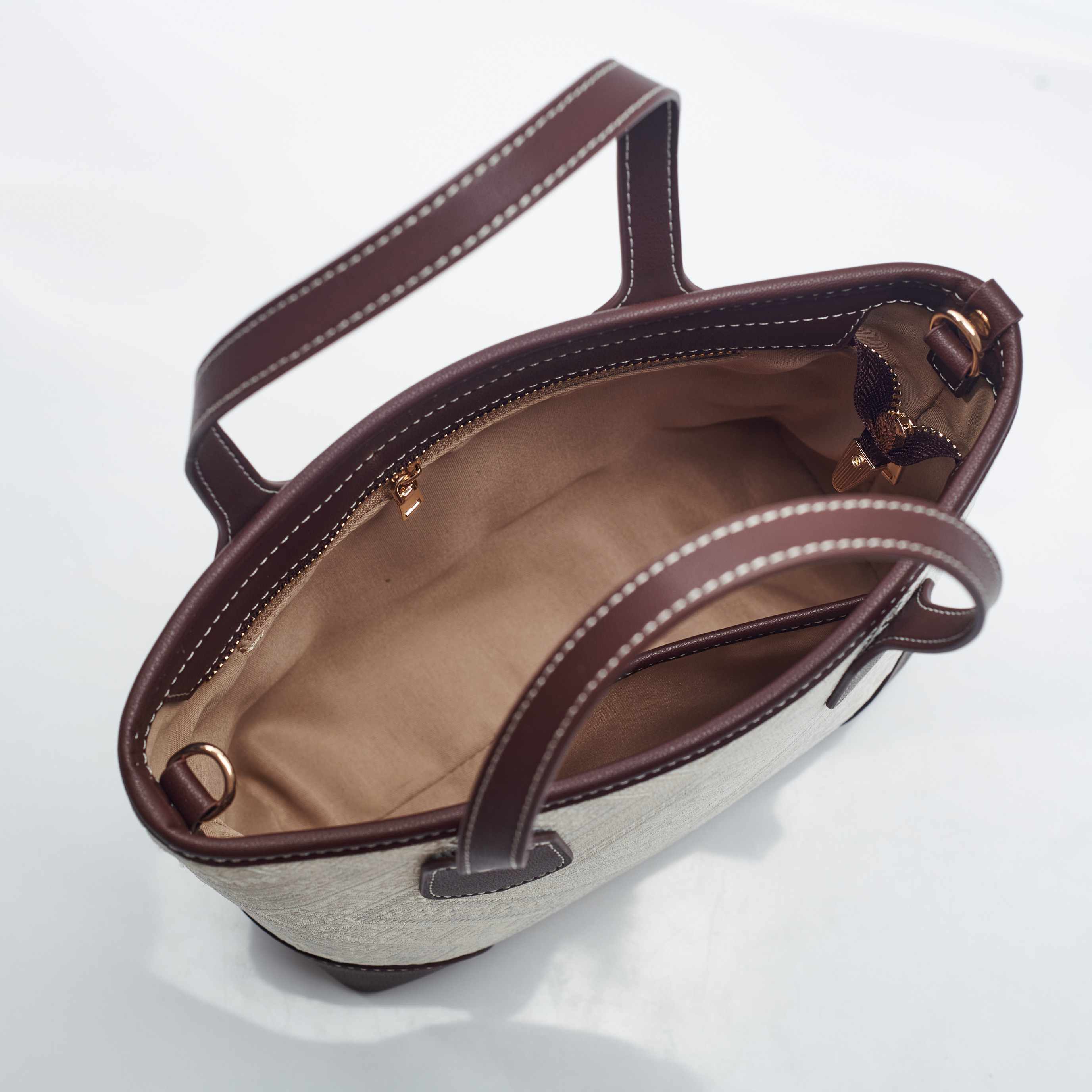 Medium Size Panda Embroidery Handmade Brocade Pattern Fanshion Handbag