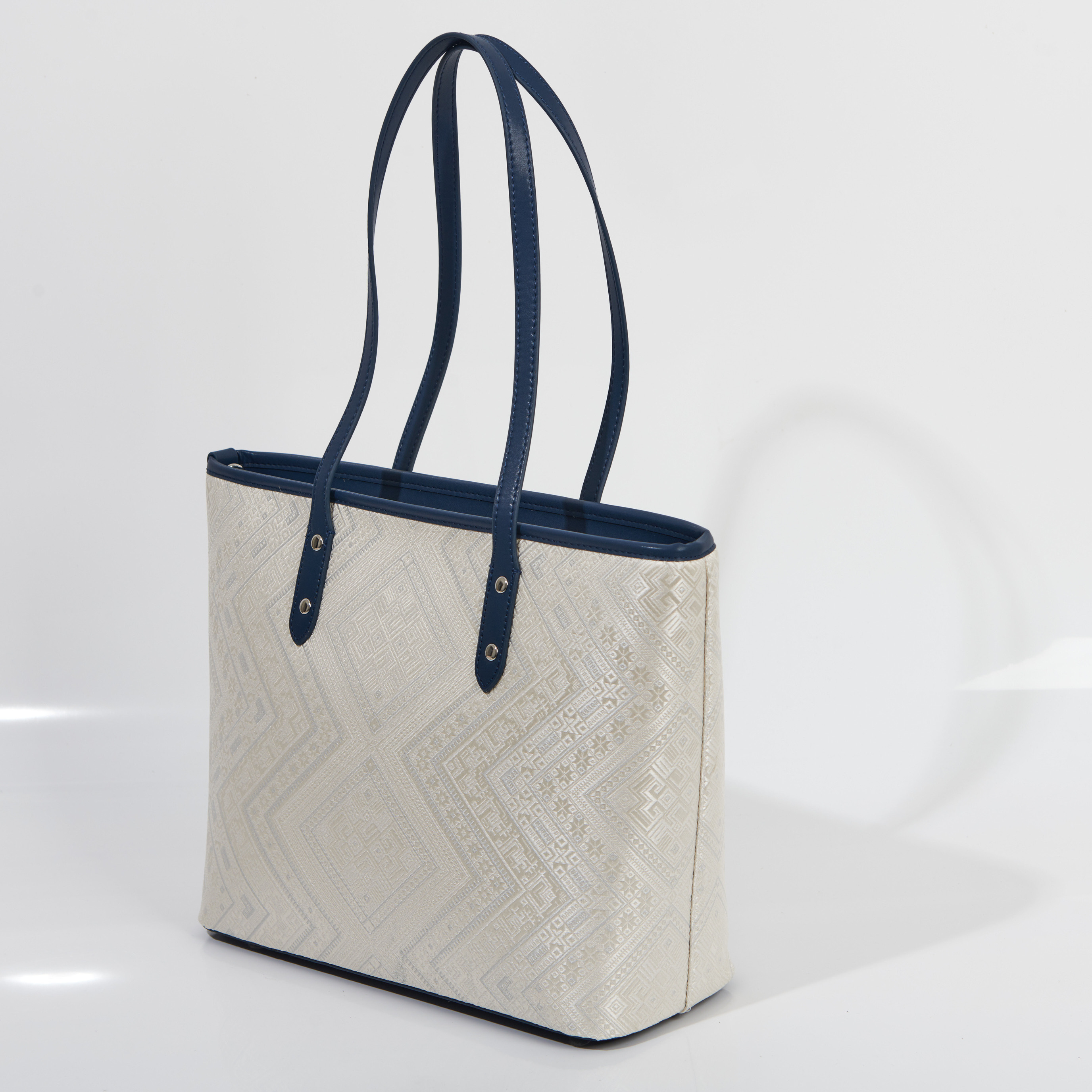 Large Capacity 2 in 1 Embroidery Handmade Brocade Pattern Vintage Daily Tote Bag