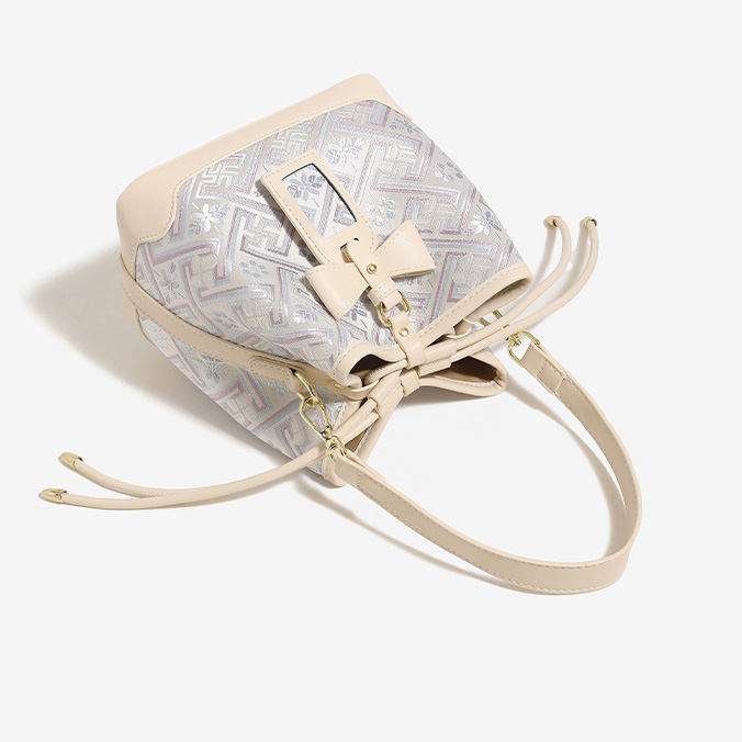 Cute Large Capacity Embroidery Handmade Brocade Pattern Lucuky Handbag