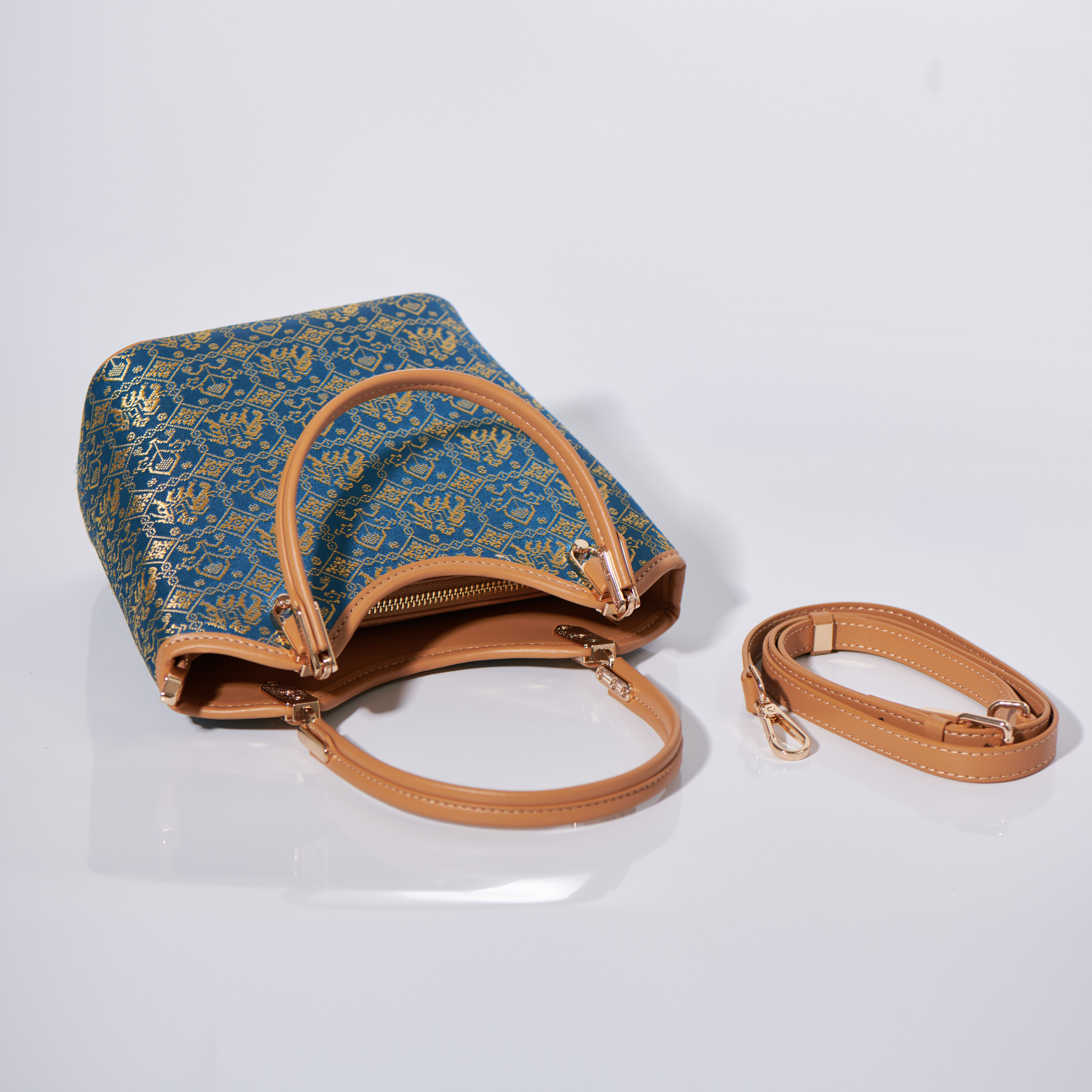 Large Capacity Retro Style Handmade Brocade Daily Bucket HandBag