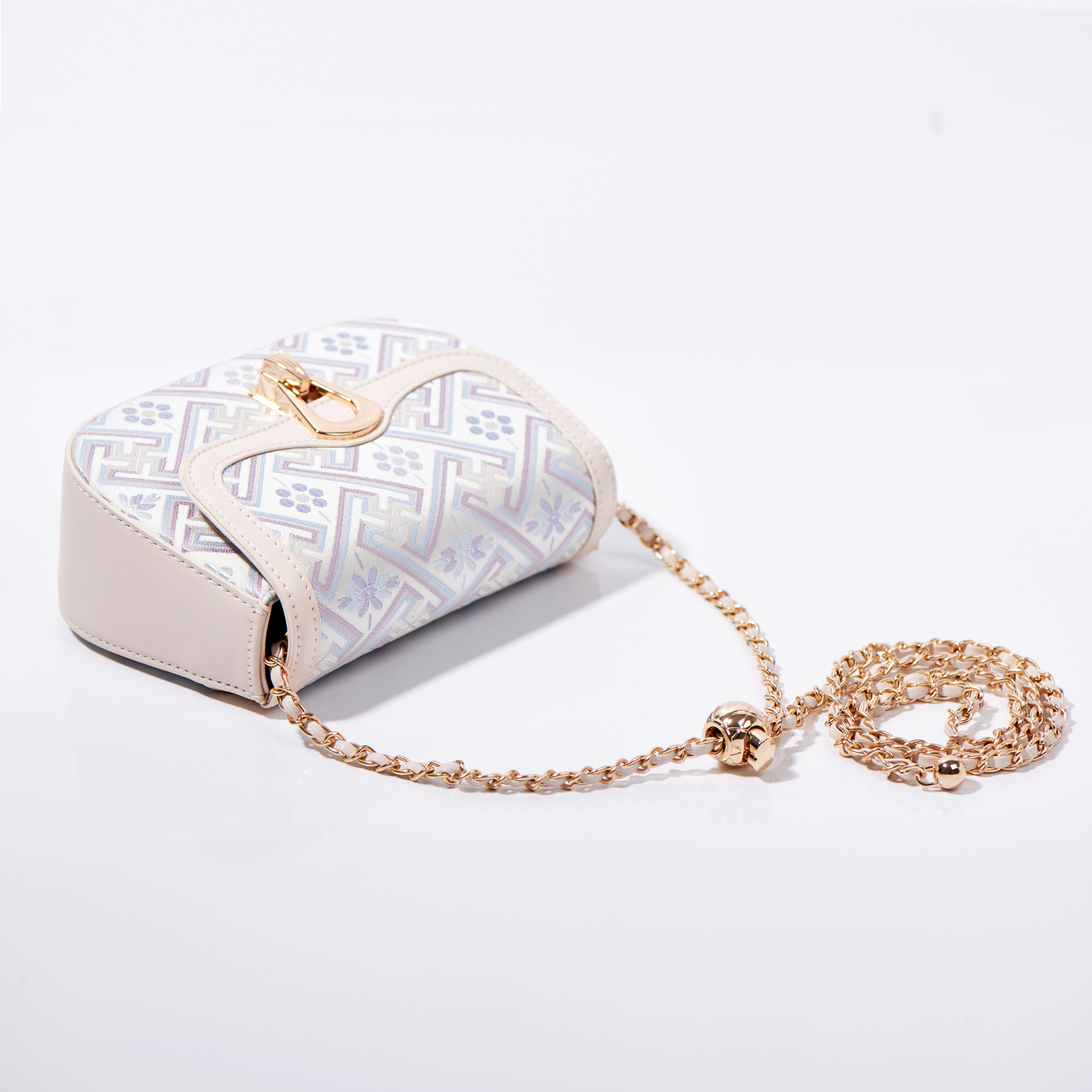 Cute Embroidery Small Size Handwoven Zhuang Pattern Modern Daily Shoulder Bag