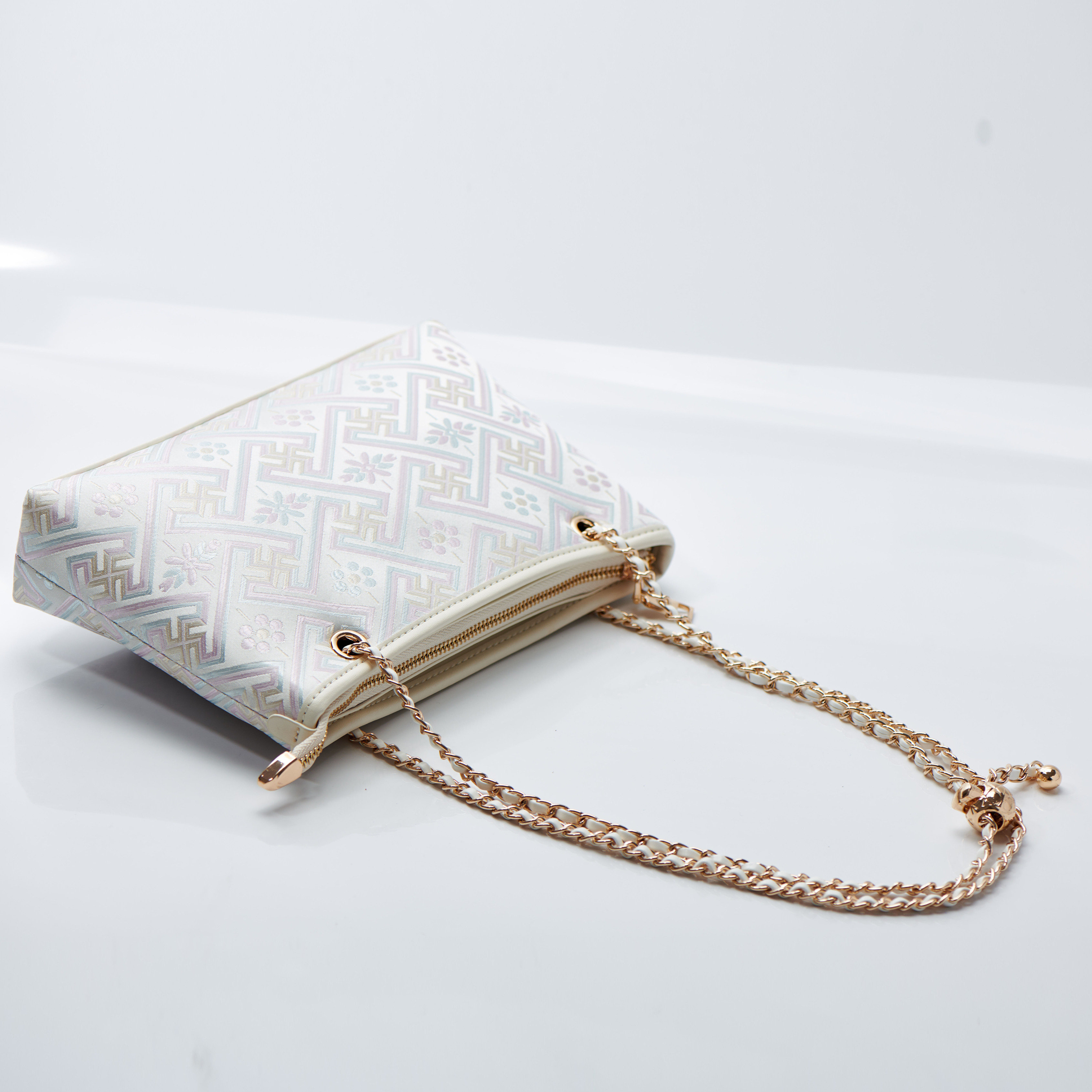 Light Weight Ancient Embroidery Small Size Cute Handmade Brocade Patter Shoulder Bag