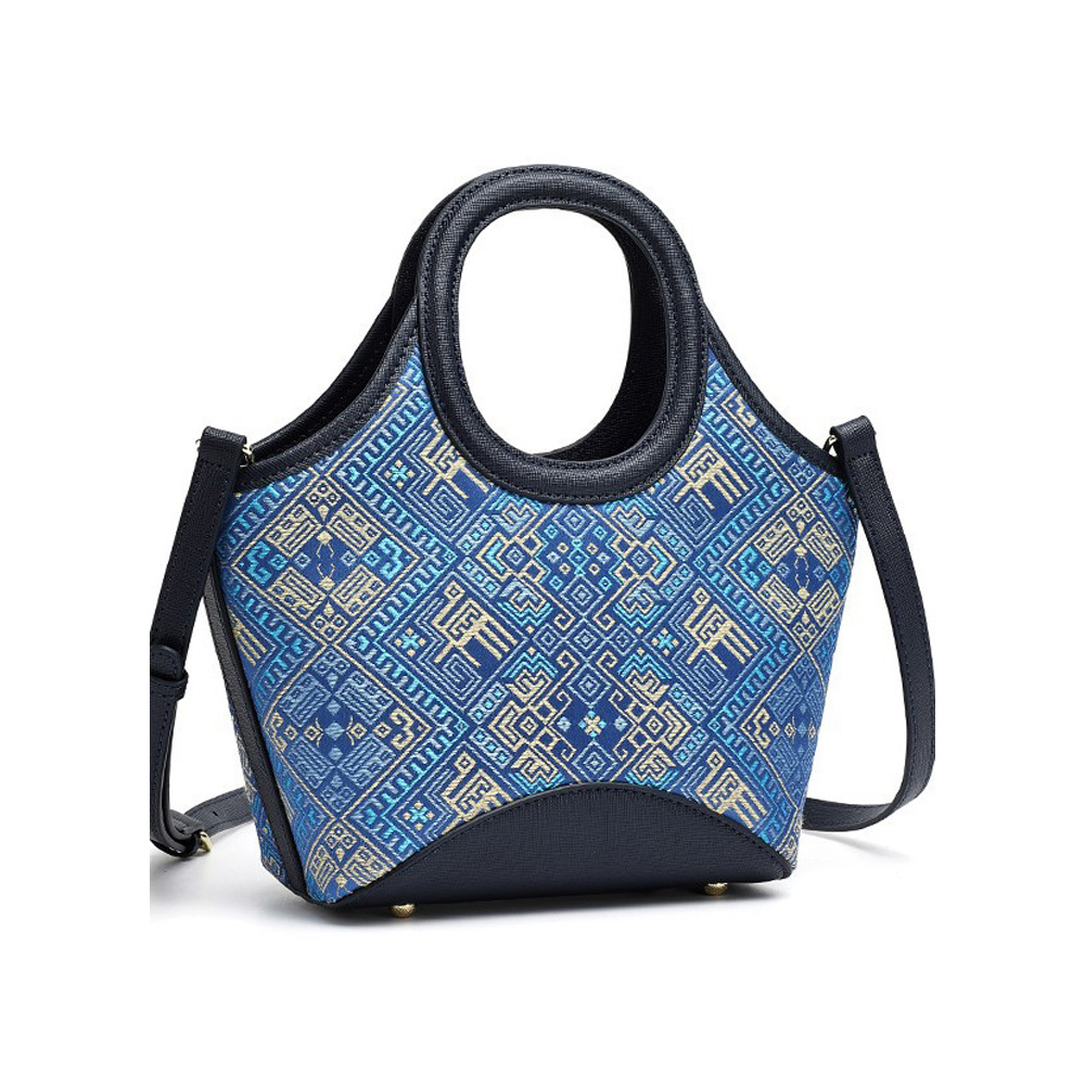 Boho Medium Size Large Capacity Embroidery Handwoven Zhuang Pattern Handag