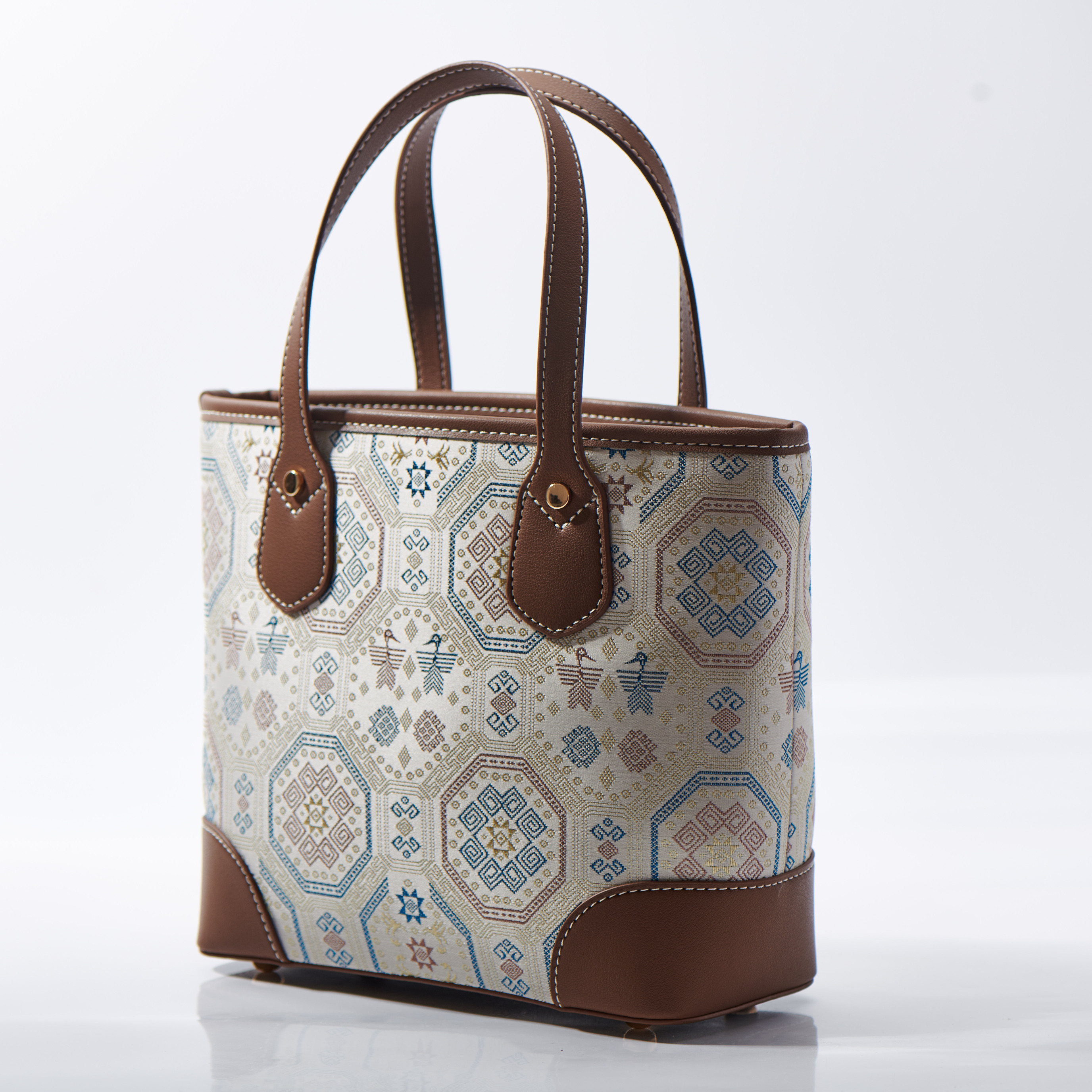 Panda Medium Size Embroidery Handmade Brocade Pattern Fanshion Handbag