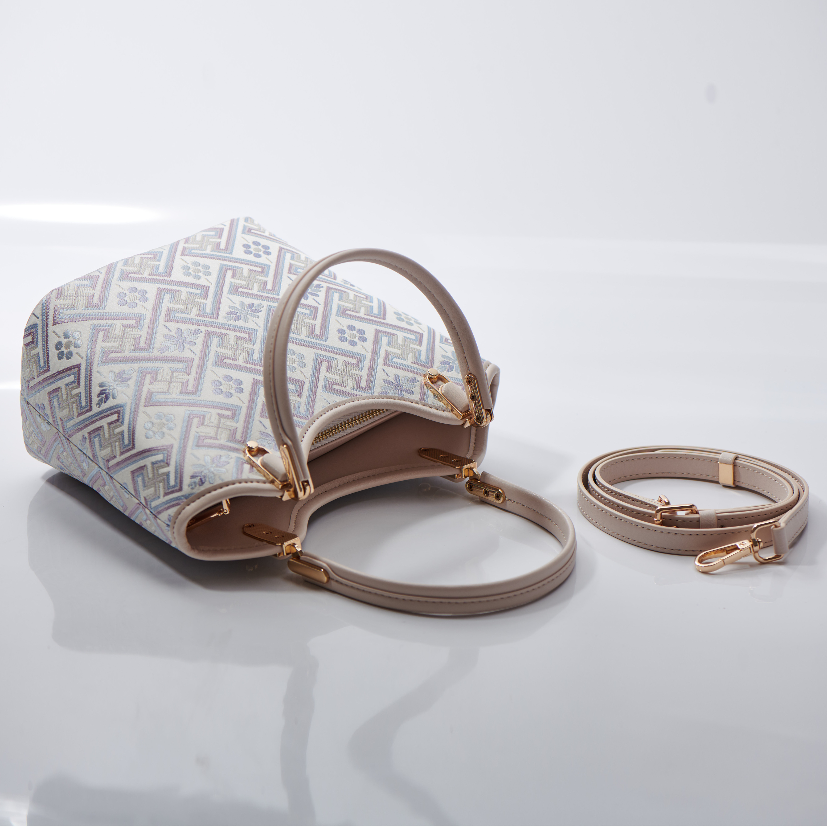 Embroidery Traditional Retro Style Handmade Brocade Daily Bucket HandBag