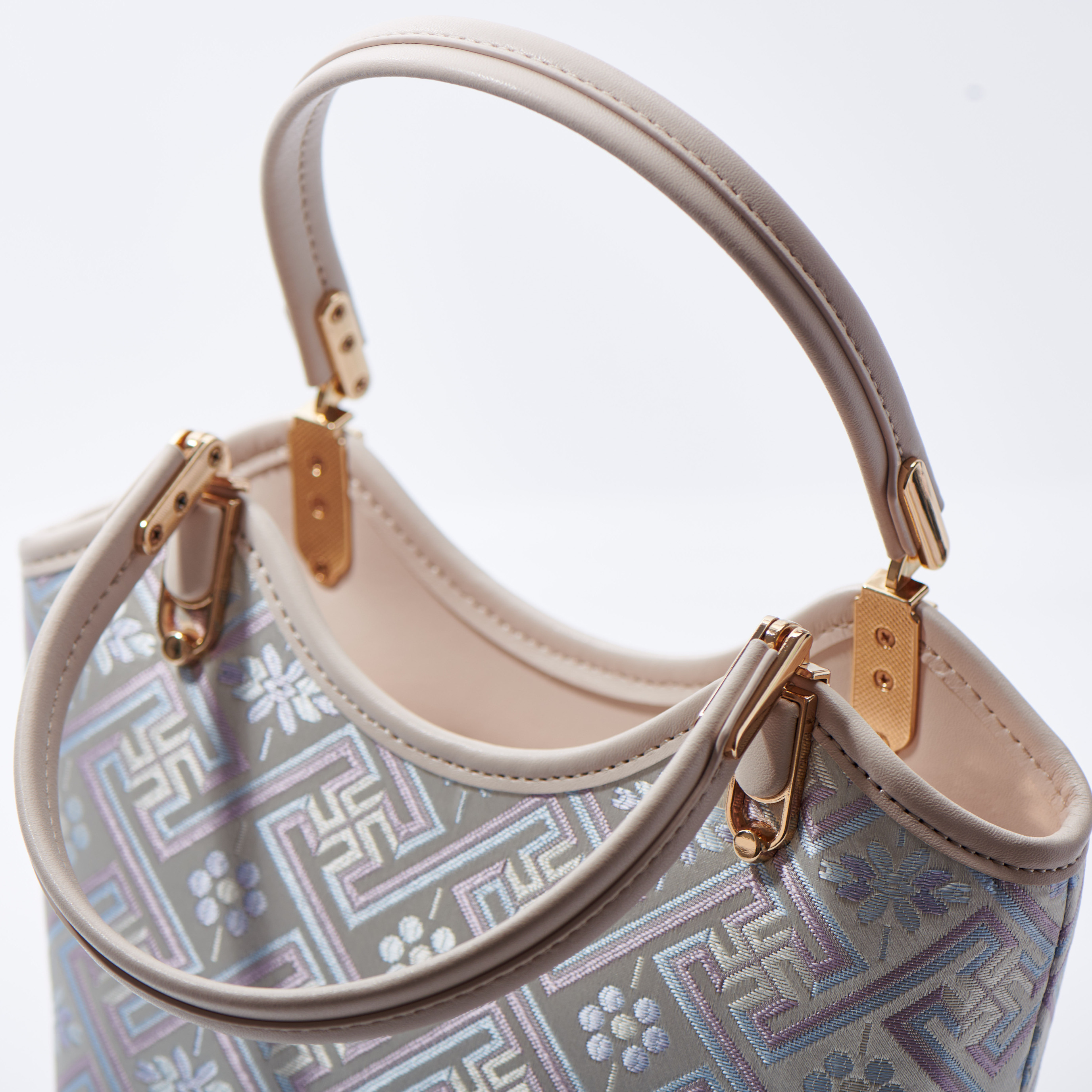 Embroidery Traditional Retro Style Handmade Brocade Daily Bucket HandBag
