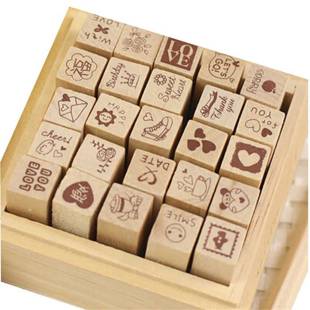 Pack of 25 Heart Shaped Wooden Rubber Stamps with Box DIY Craft Cards and Albums Red
