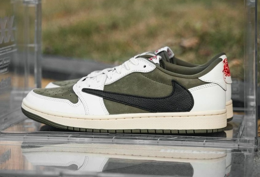 AJ1 Low Travis Scott Olive