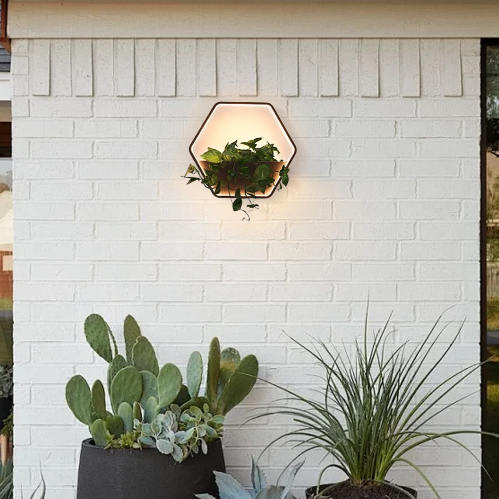 Decorative Metal Hexagon Courtyard Outdoor Wall Lamp Black | Riofu