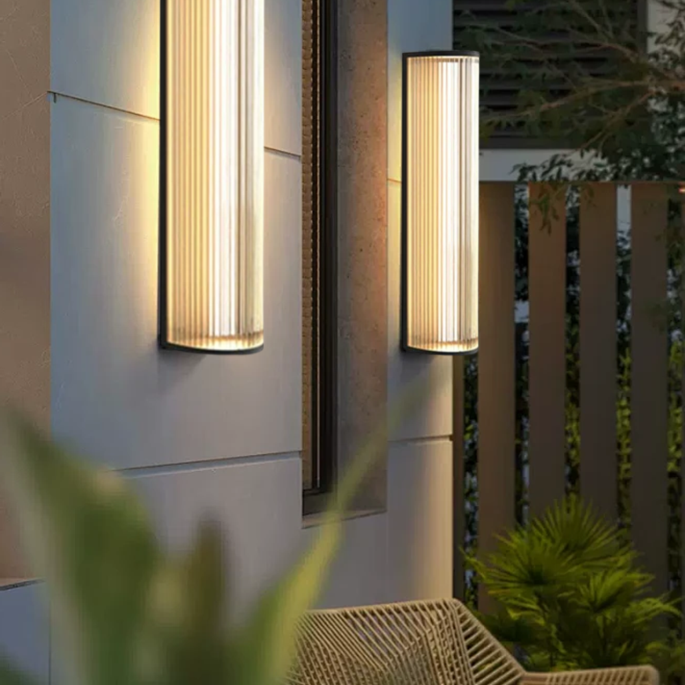 Modern Metal/Acrylic Cylindrical Black Wall Lamp Garden