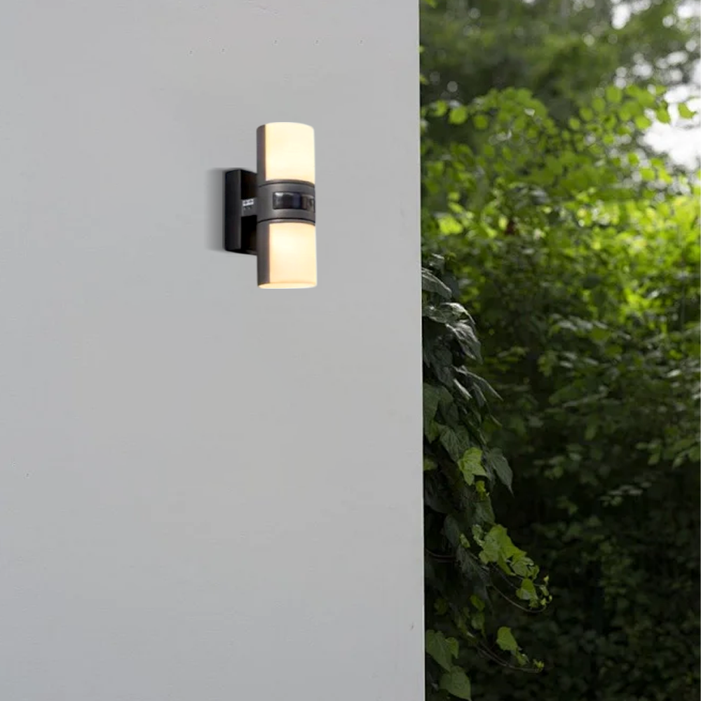 Modern Metal/Acrylic Balcony Outdoor Wall Lamp Black