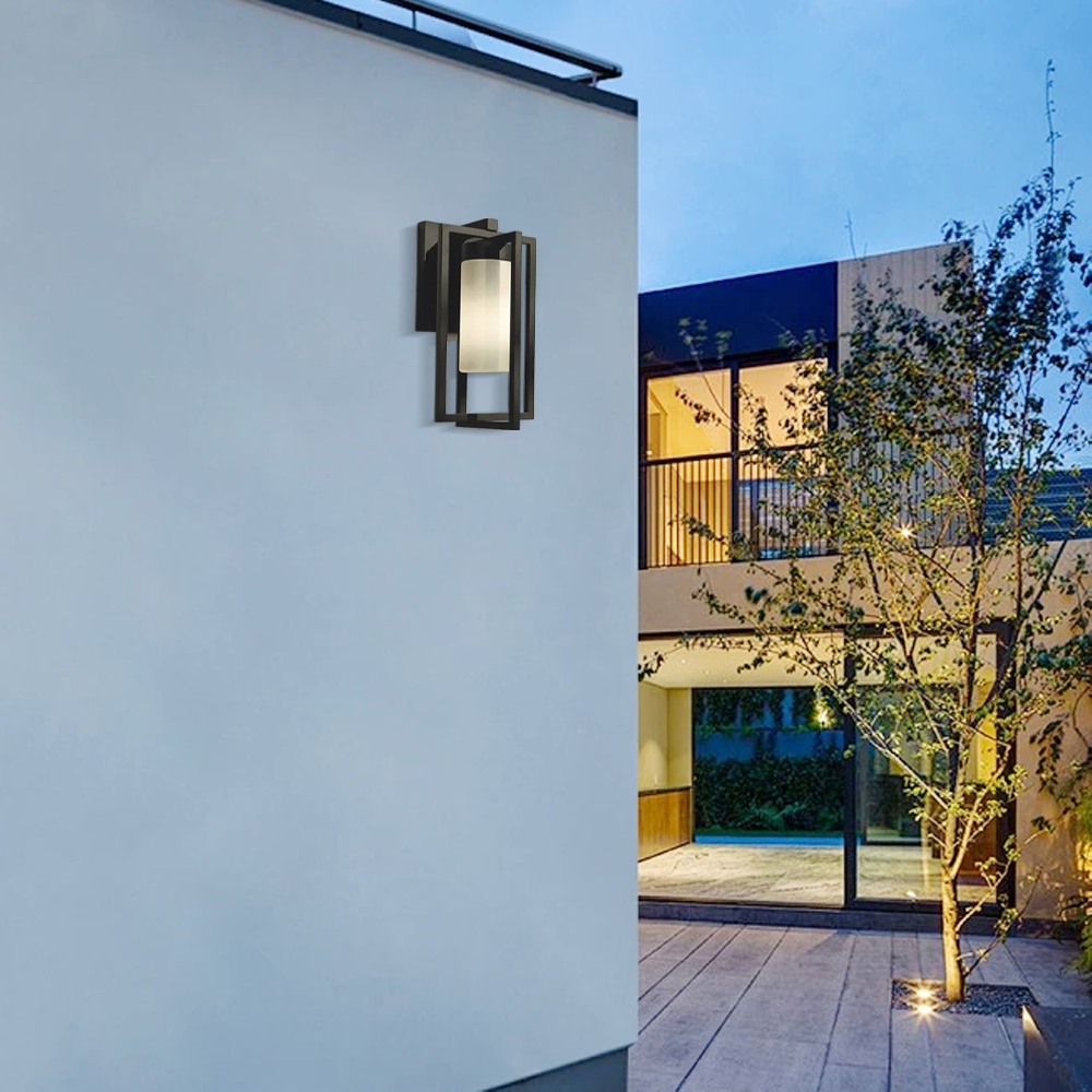 Modern Metal Rectangular Black Outdoor Wall Lamp Courtyard | Riofu