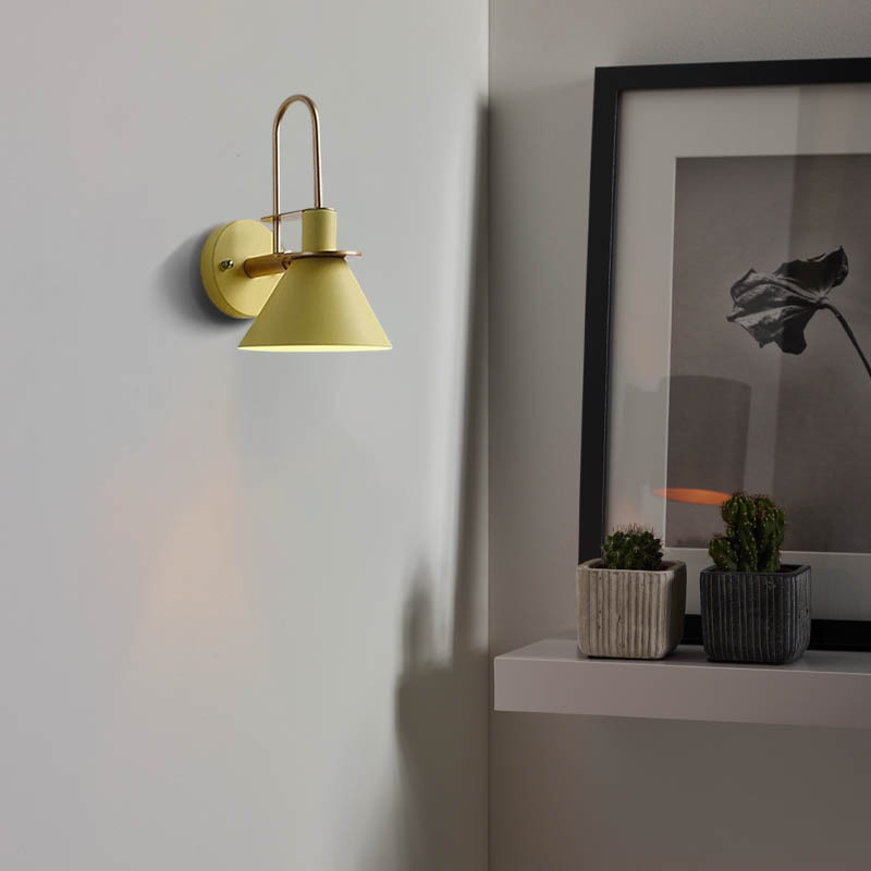 Nordic LED Metal Wall Lamp Black Living Room/Bedroom