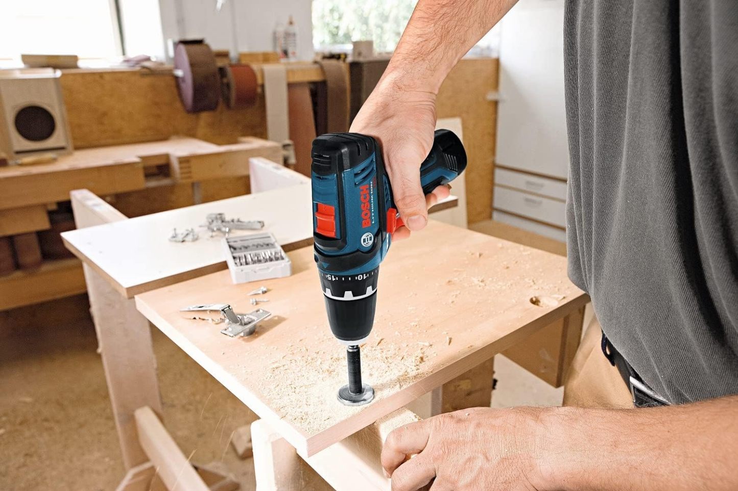 Bosch CLPK22-120 Kit combinado de 2 herramientas de 12 V máx. con Taladro/Atornillador de 3/8", Atornillador de impacto y (2) baterías de 2.0 Ah
